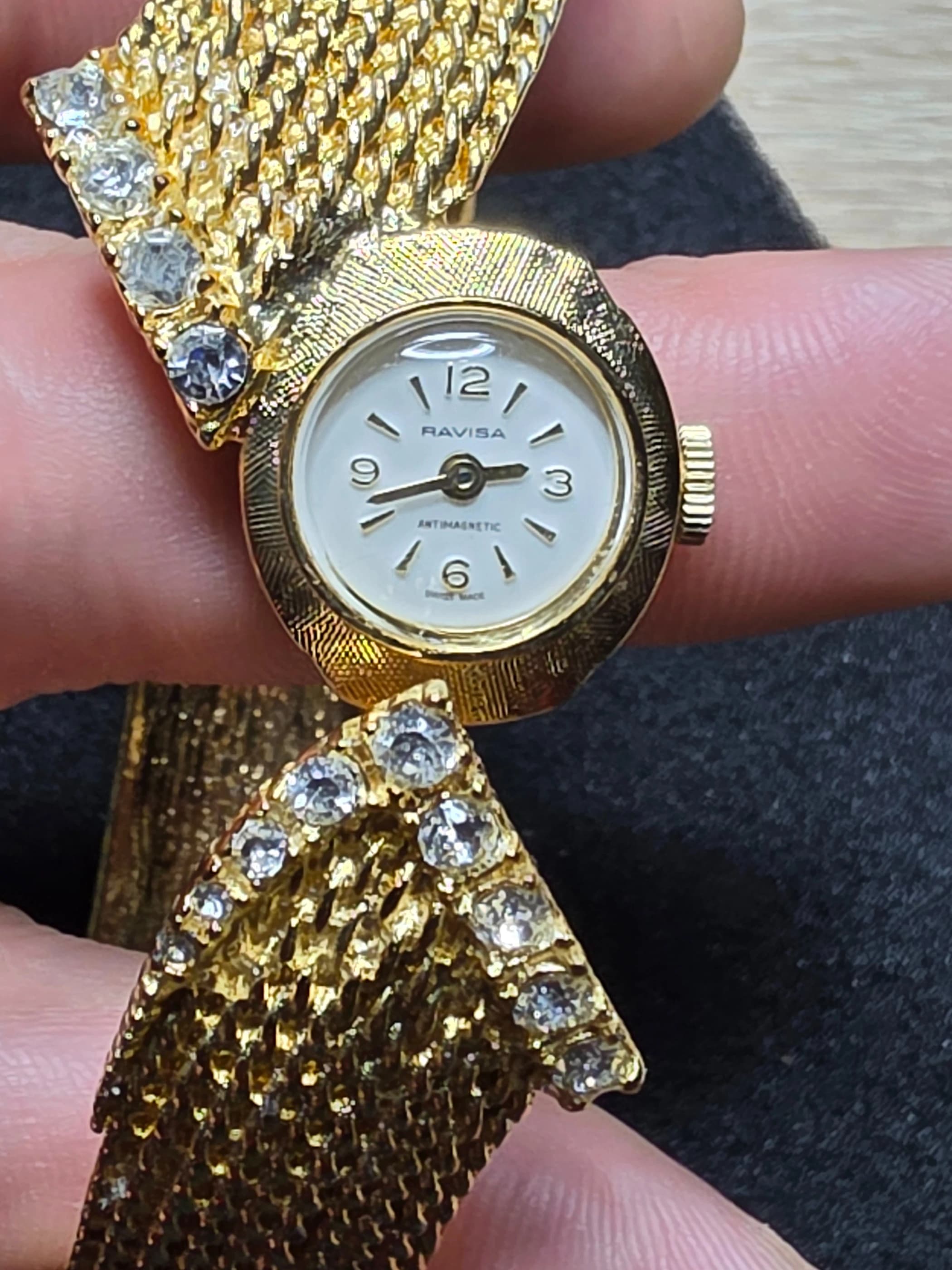 Ravisa Wristwatches – Very Good