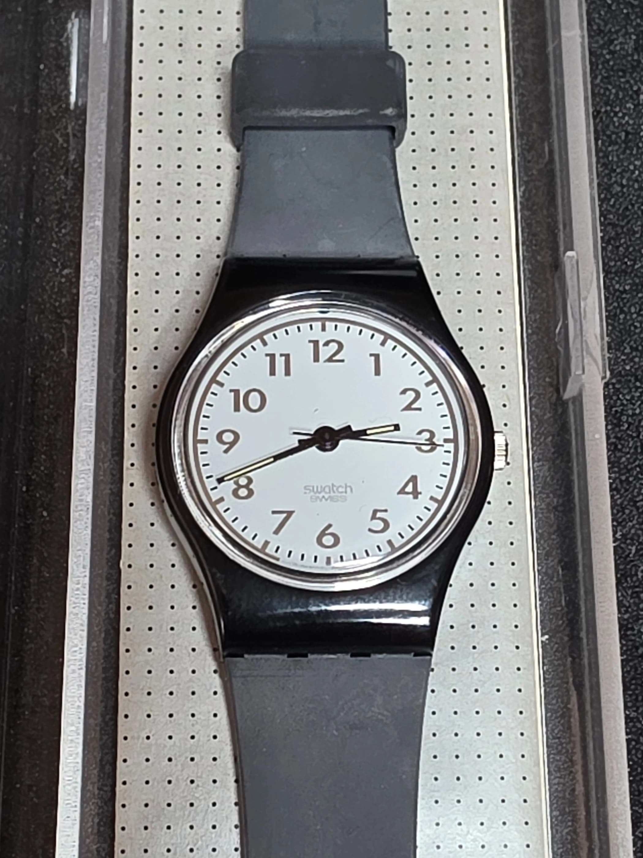 Swatch Lady Classic LB115 – 1987 – NOS – Original Packaging