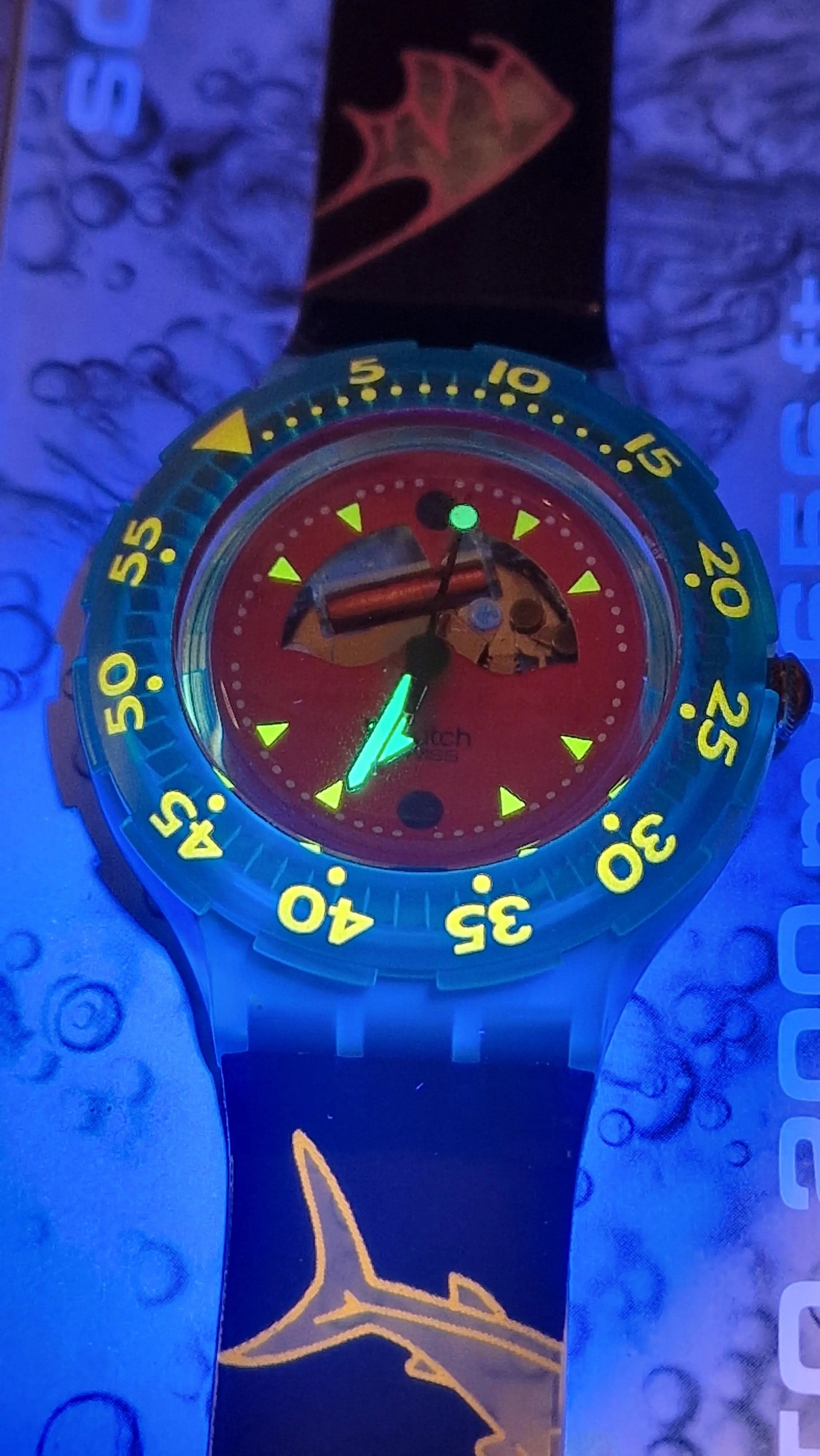 Swatch Scuba 200 – SDN101 Happy Fish (1991)