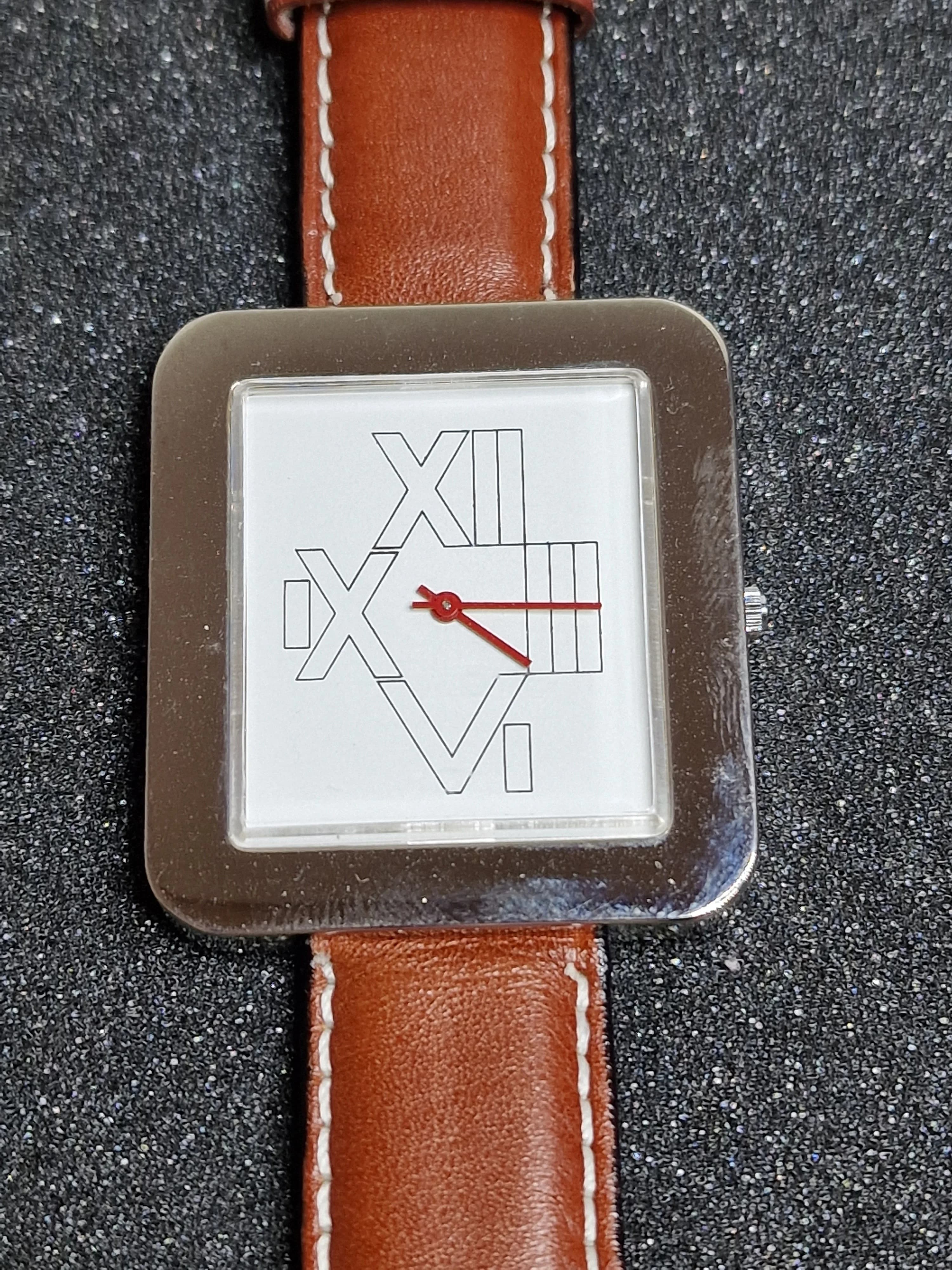 Unworn Vintage Quartz Watch – 1980s or Older, 44mm, Old Stock