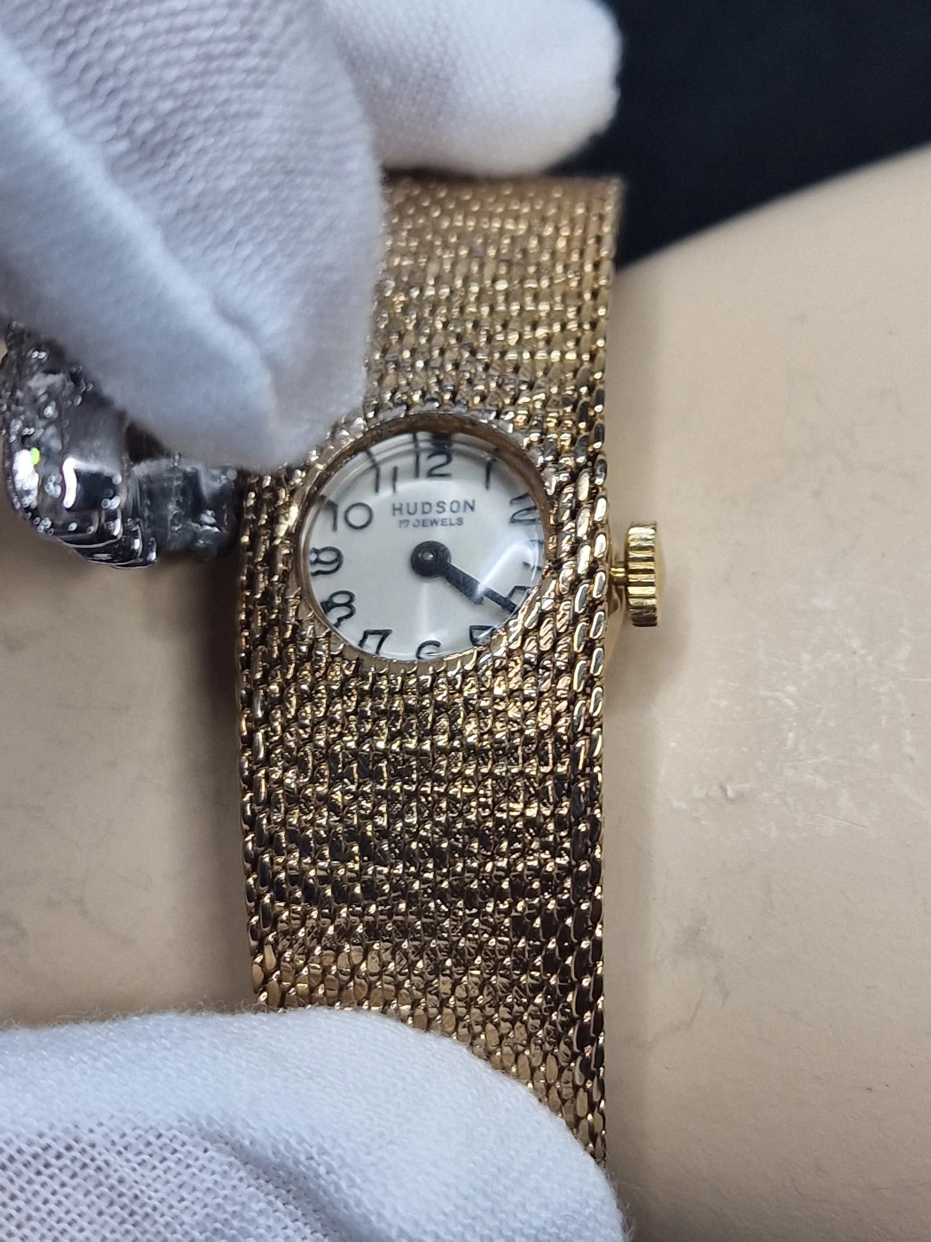 Vintage Ladies’ Jewelry Watch – HUDSON – Hand-Wound – Swiss Made – Late 1960s – NOS