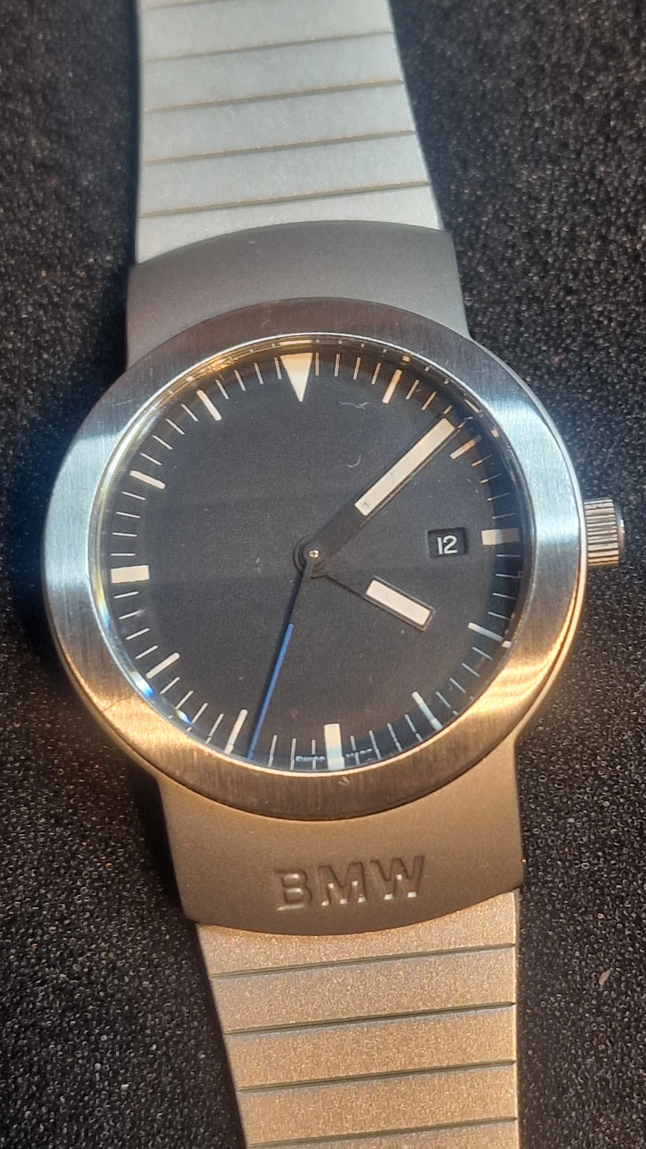 BMW Swiss Design Watch – Minimalist Precision in Stainless Steel 🇨🇭 2