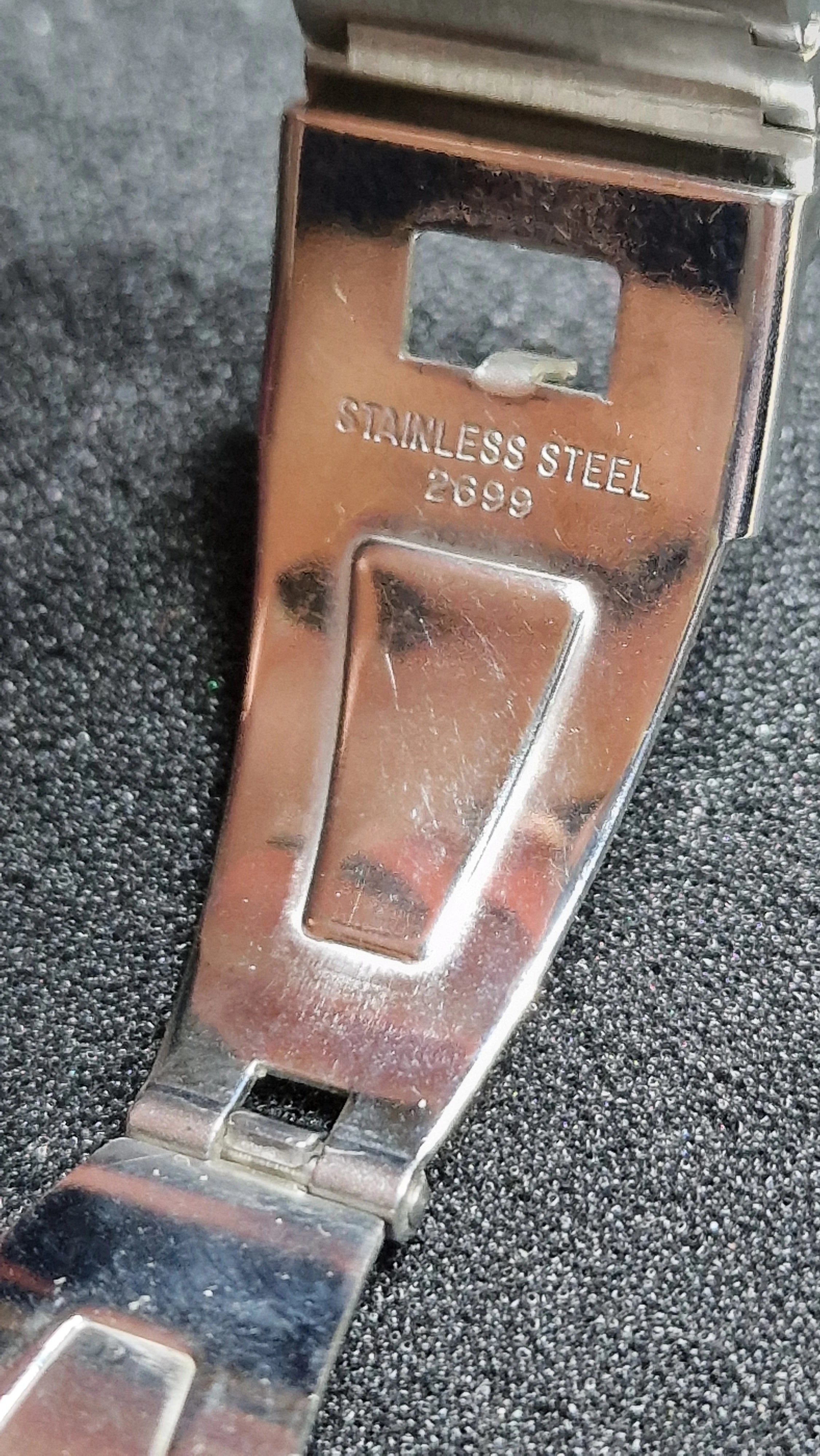Candino Carbon F1 – Red Bull Sauber Petronas Edition (Unworn) - 10