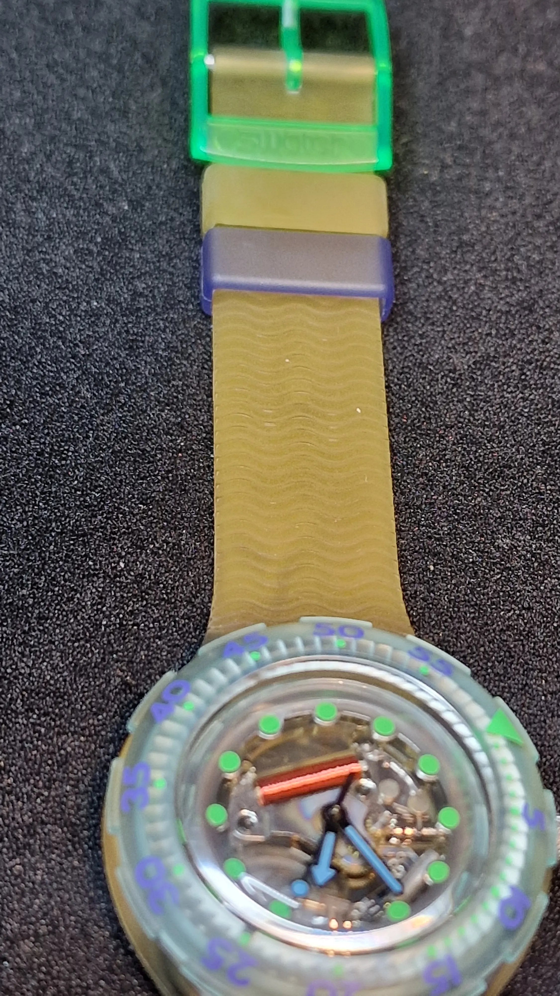 Swatch Scuba 200 SDK107 “Blue Ice” 1993 – Transparent Diver, Full Set 8