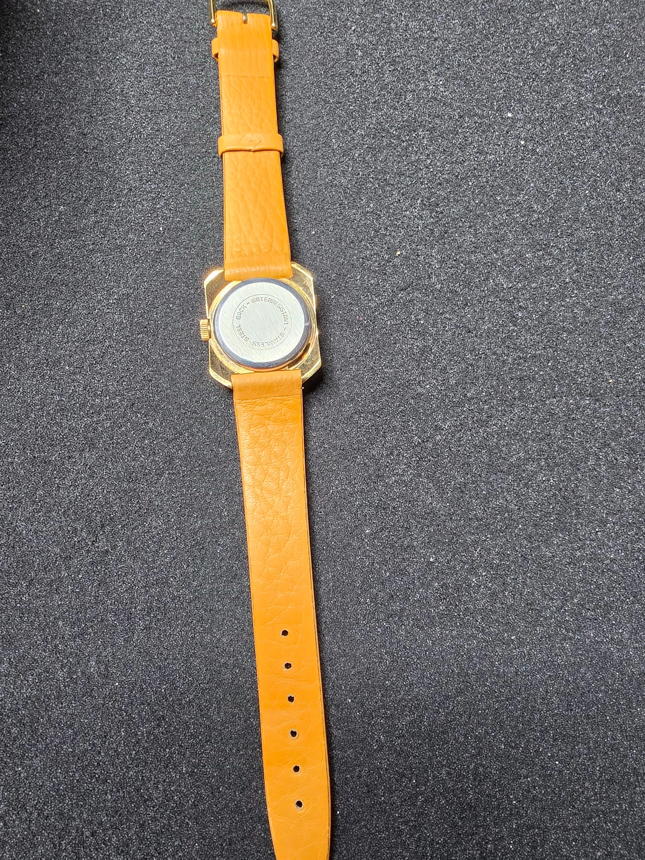 Daniel Perret Digital – 1960 – NOS – Gold-Plated Case 7