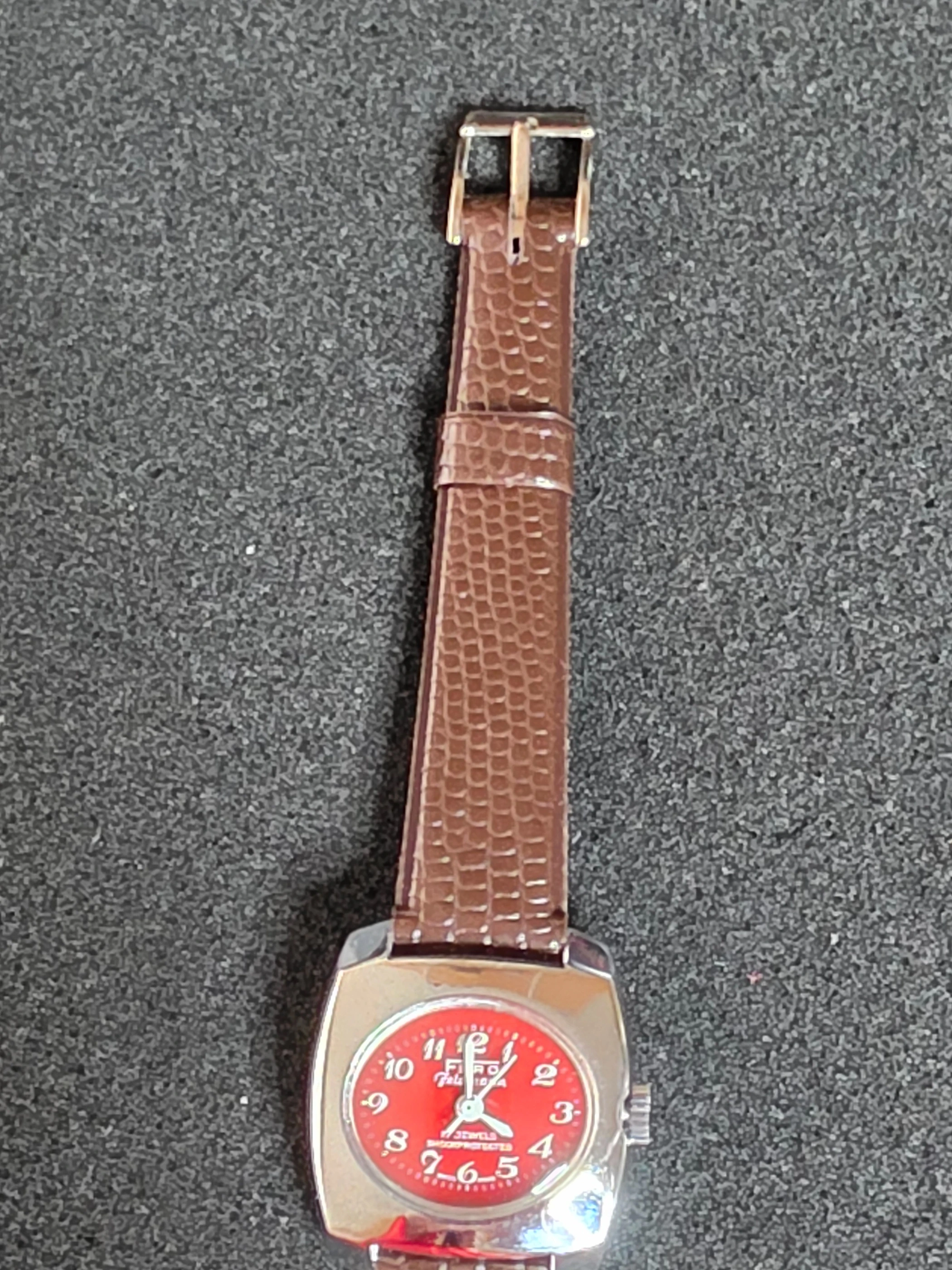 Fero Feldmann – 1960 – Unworn – Bordeaux Dial 6