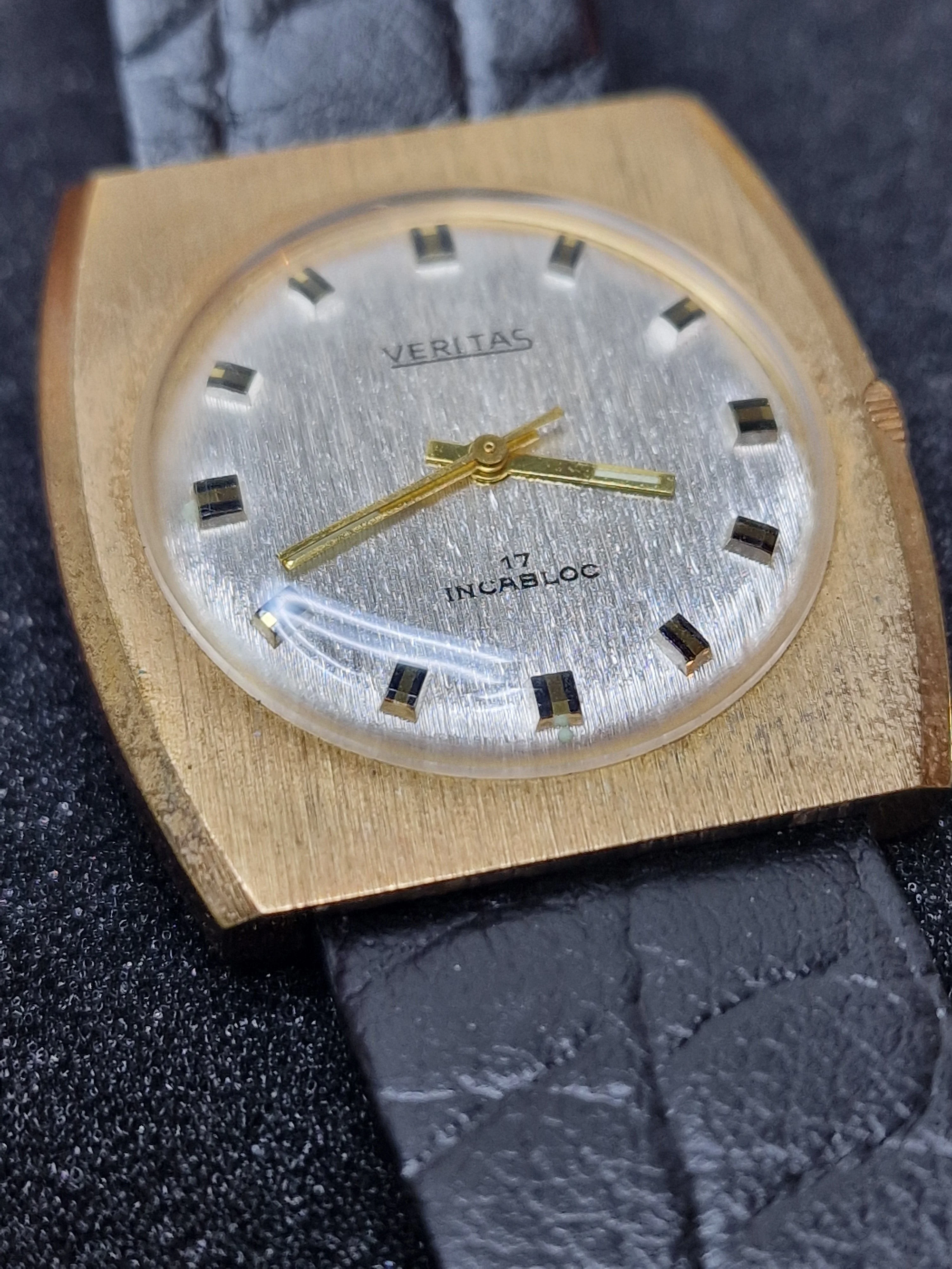 High-Quality NOS Vintage Watches – VERITAS – 4-Piece Set – 60s/70s – 1x Automatic + 3x Hand-Wound 15