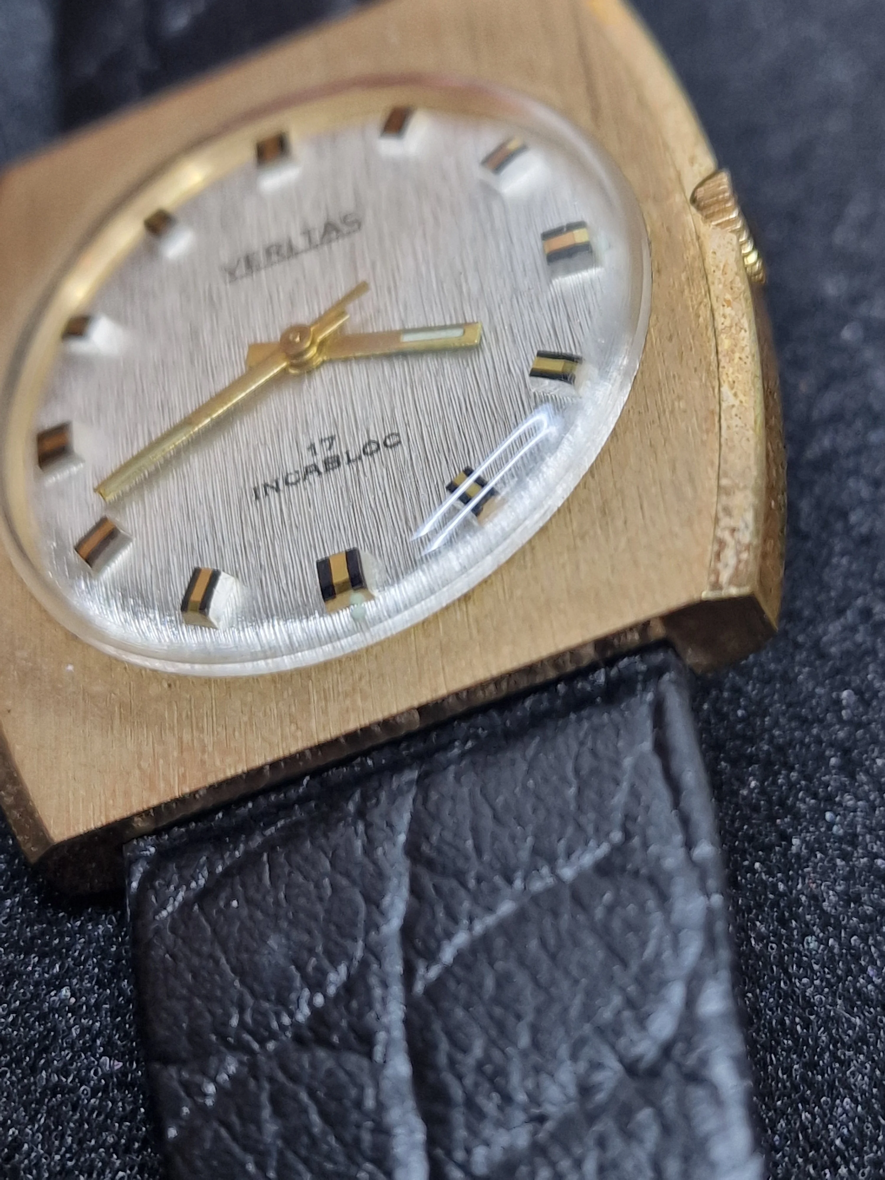 High-Quality NOS Vintage Watches – VERITAS – 4-Piece Set – 60s/70s – 1x Automatic + 3x Hand-Wound 16