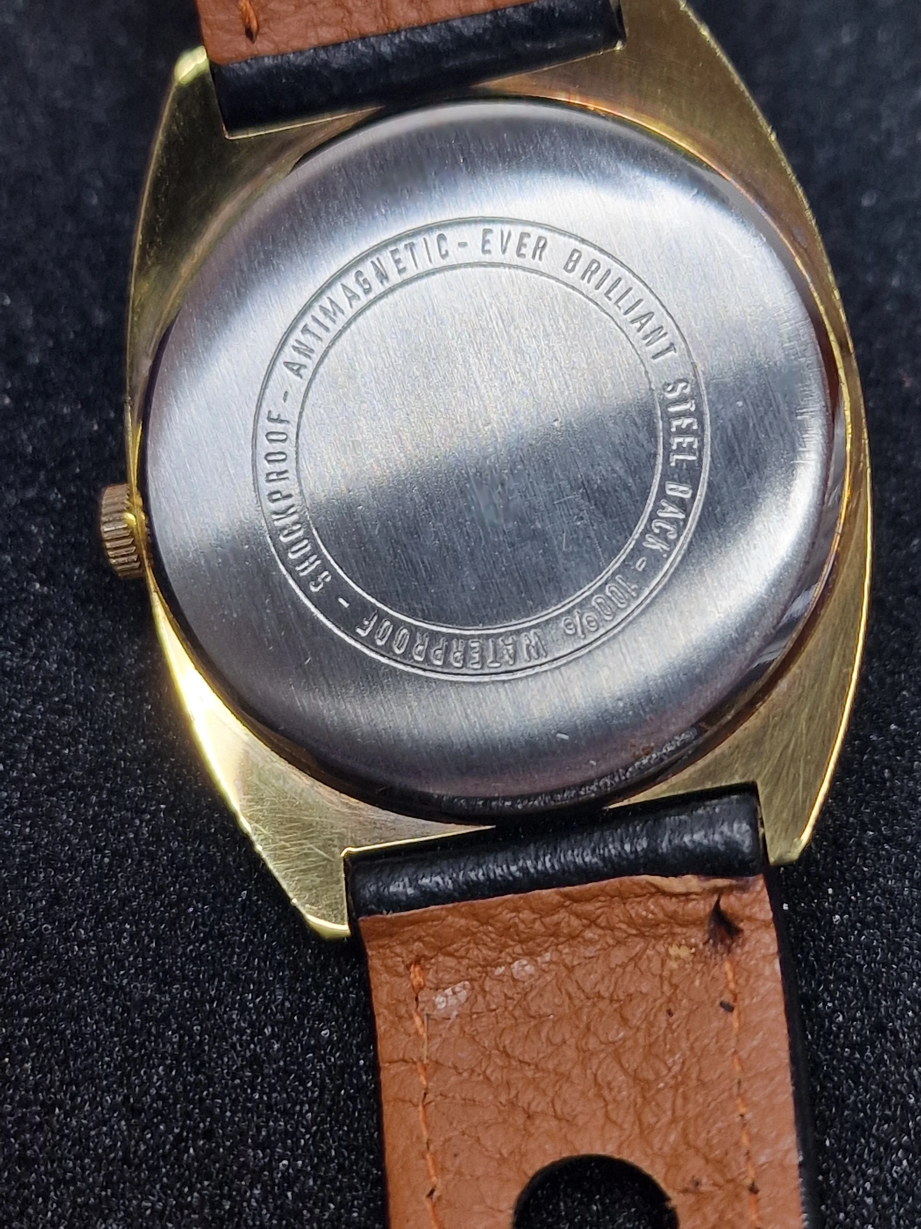 High-Quality NOS Vintage Watches – VERITAS – 4-Piece Set – 60s/70s – 1x Automatic + 3x Hand-Wound 21