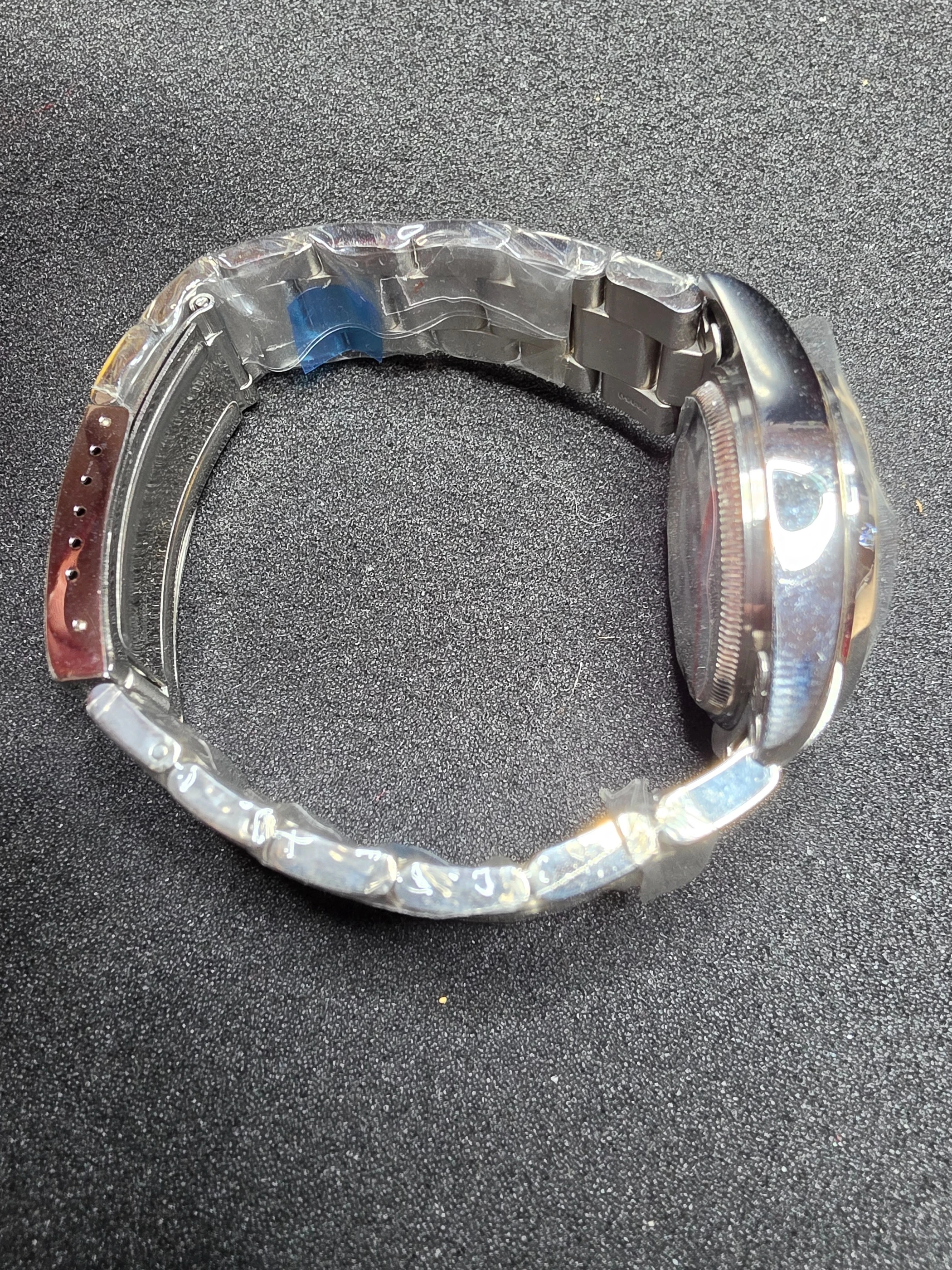 Jean Paul Dutroit Automatic – 1970 – NOS – Date Feature 2