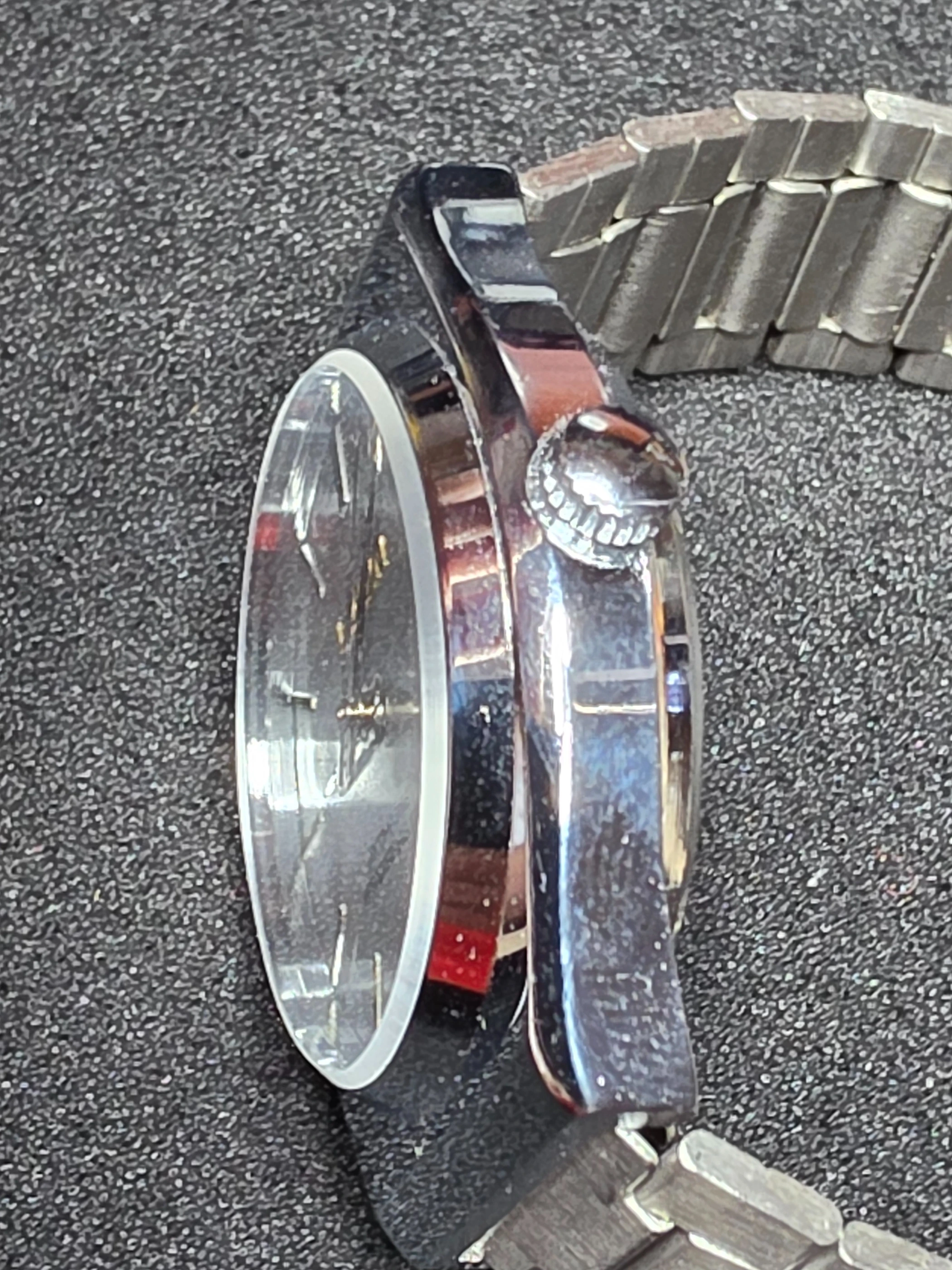 Ligun De Luxe – 1960 – NOS – Antimagnetic 3