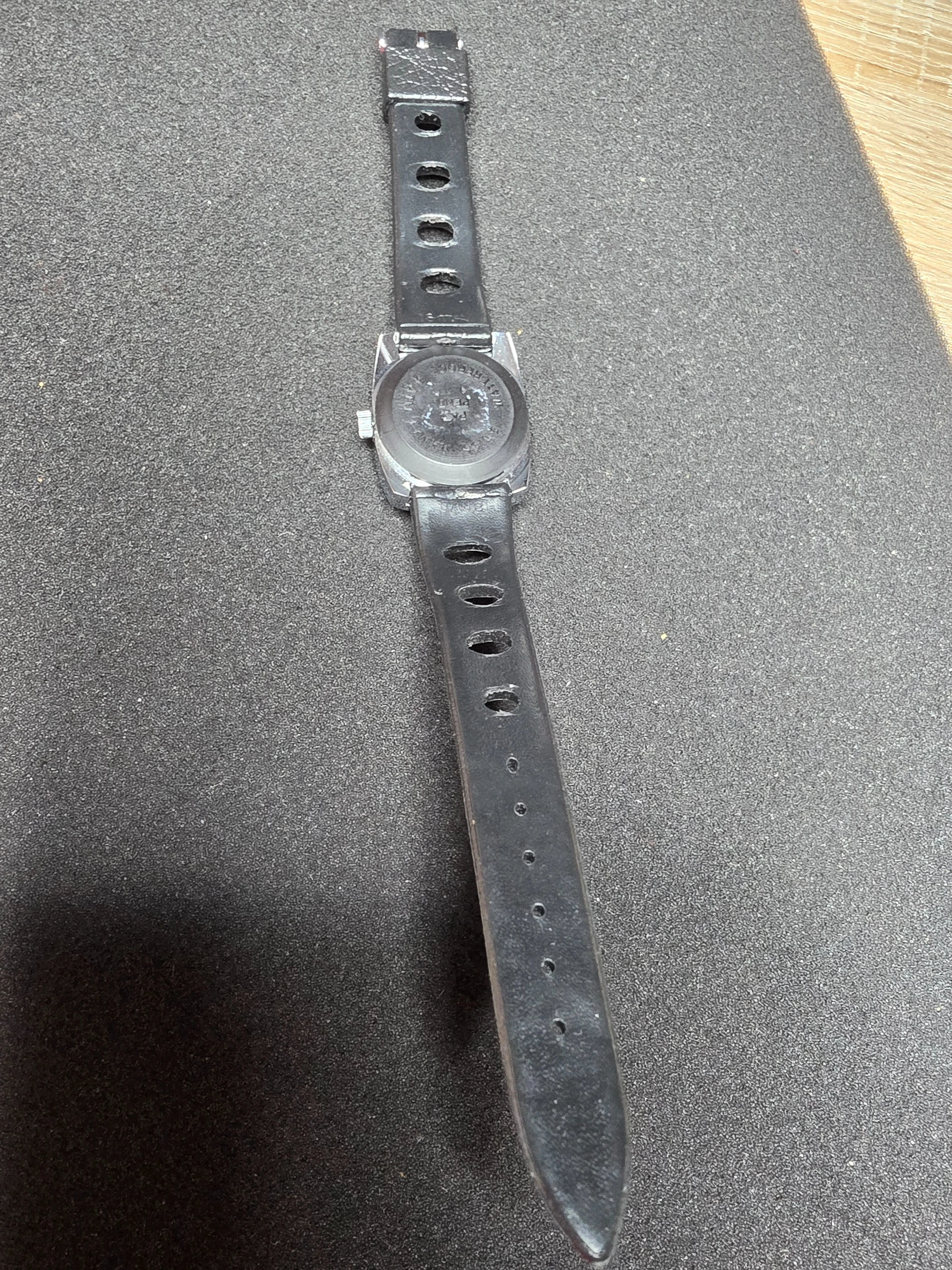 Nelco – NOS – Hand-Wound – Red Dial 7