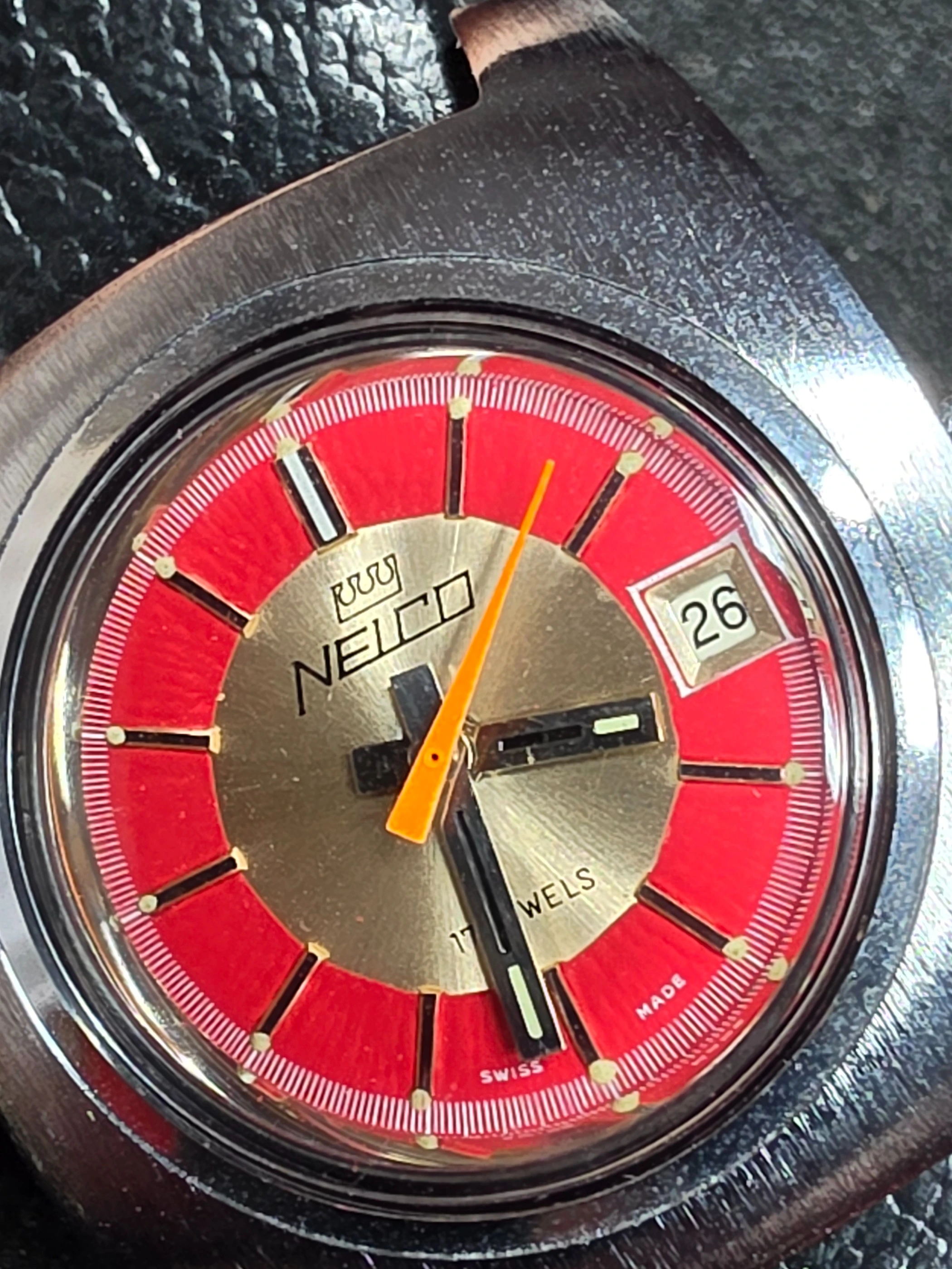 Nelco – NOS – Hand-Wound – Red Dial 8