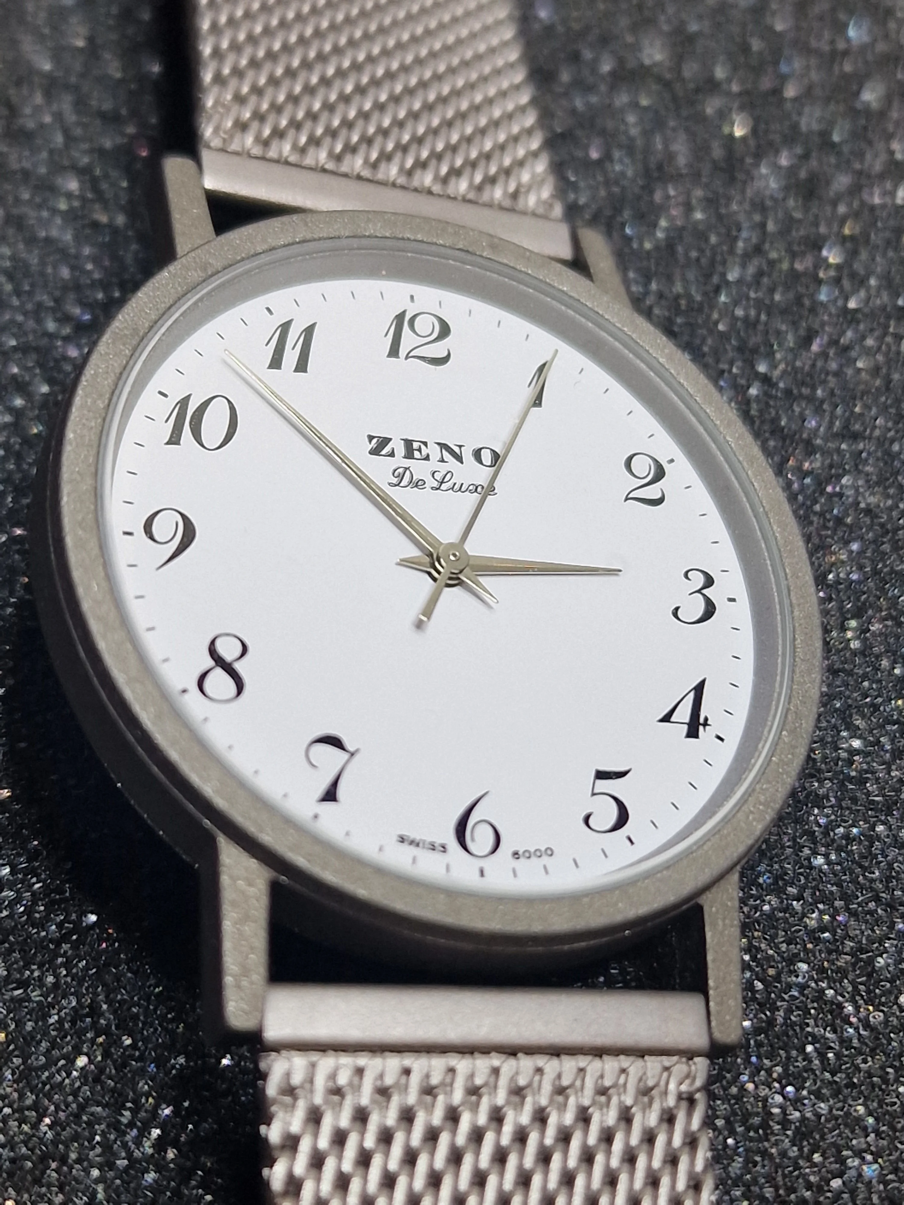New Ultra-Slim ZENO De Luxe Watch – Quartz, 33mm, Elegant & Sporty 3