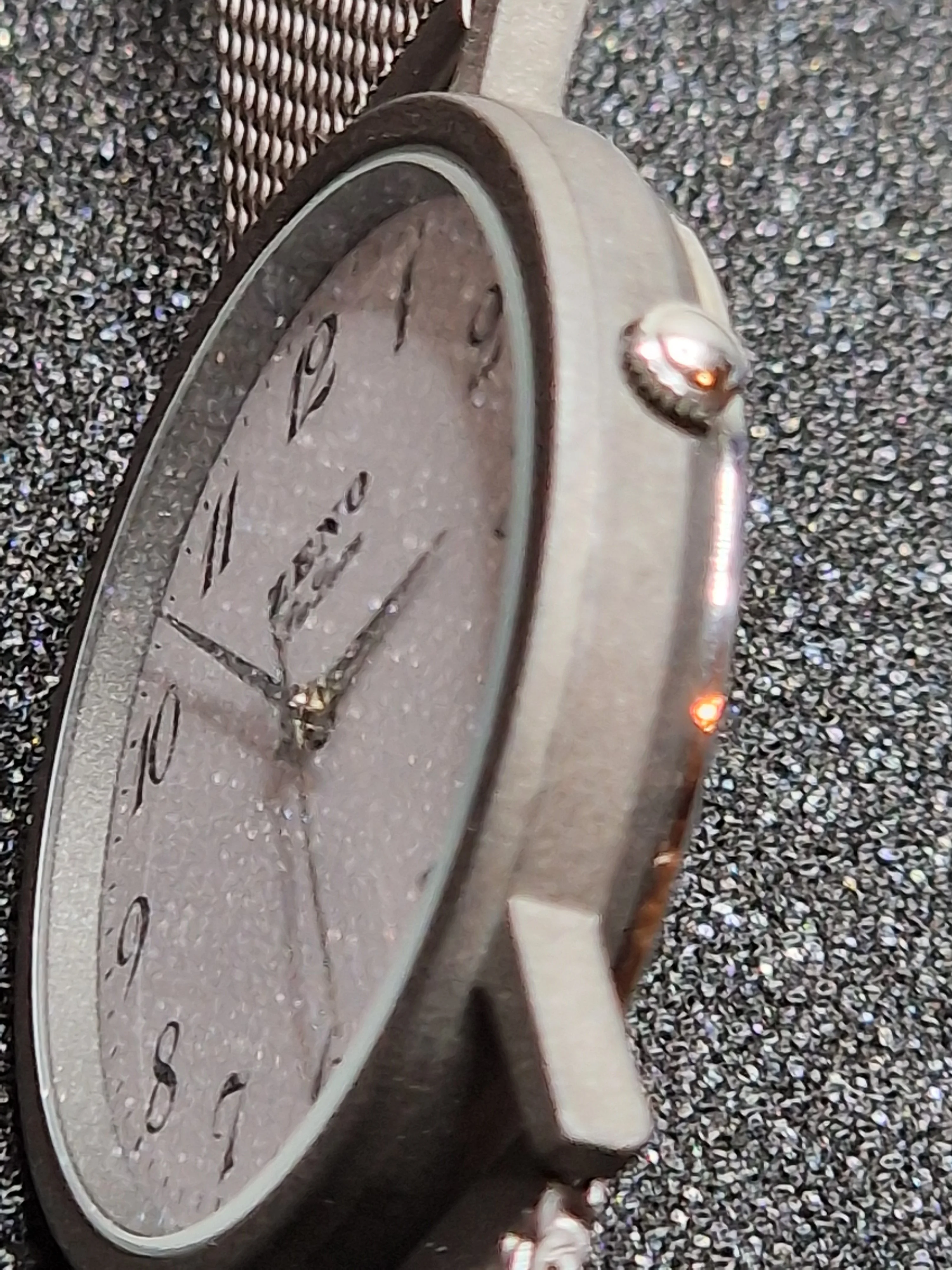 New Ultra-Slim ZENO De Luxe Watch – Quartz, 33mm, Elegant & Sporty 7