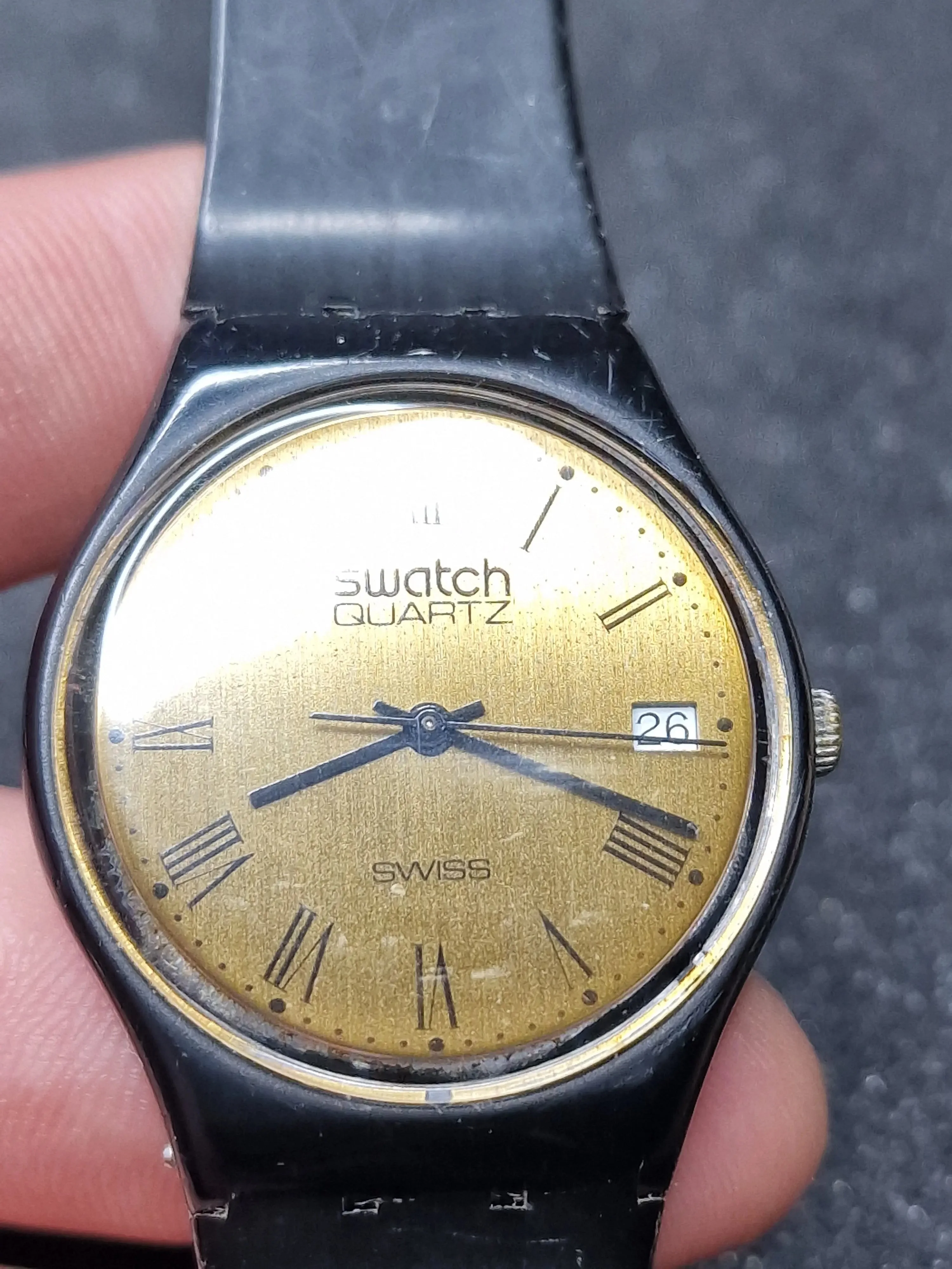 Rare 1983 Swatch GB402 – with Specialist trade (FHL) on Strap 3
