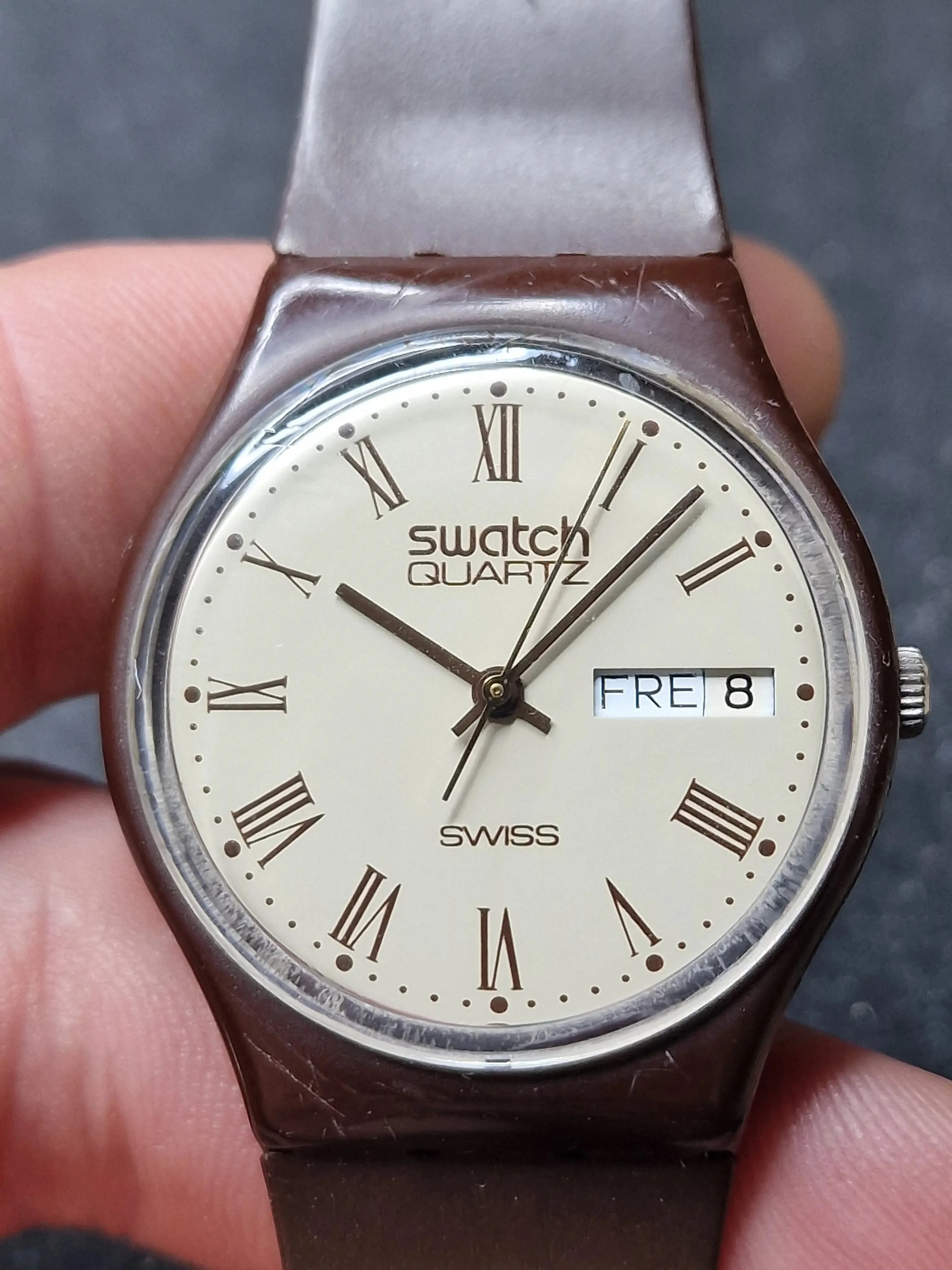 Rare 1983 Swatch GC700 – Early Vintage Model with Specialist trade (FHL) Logo (34mm) - 2