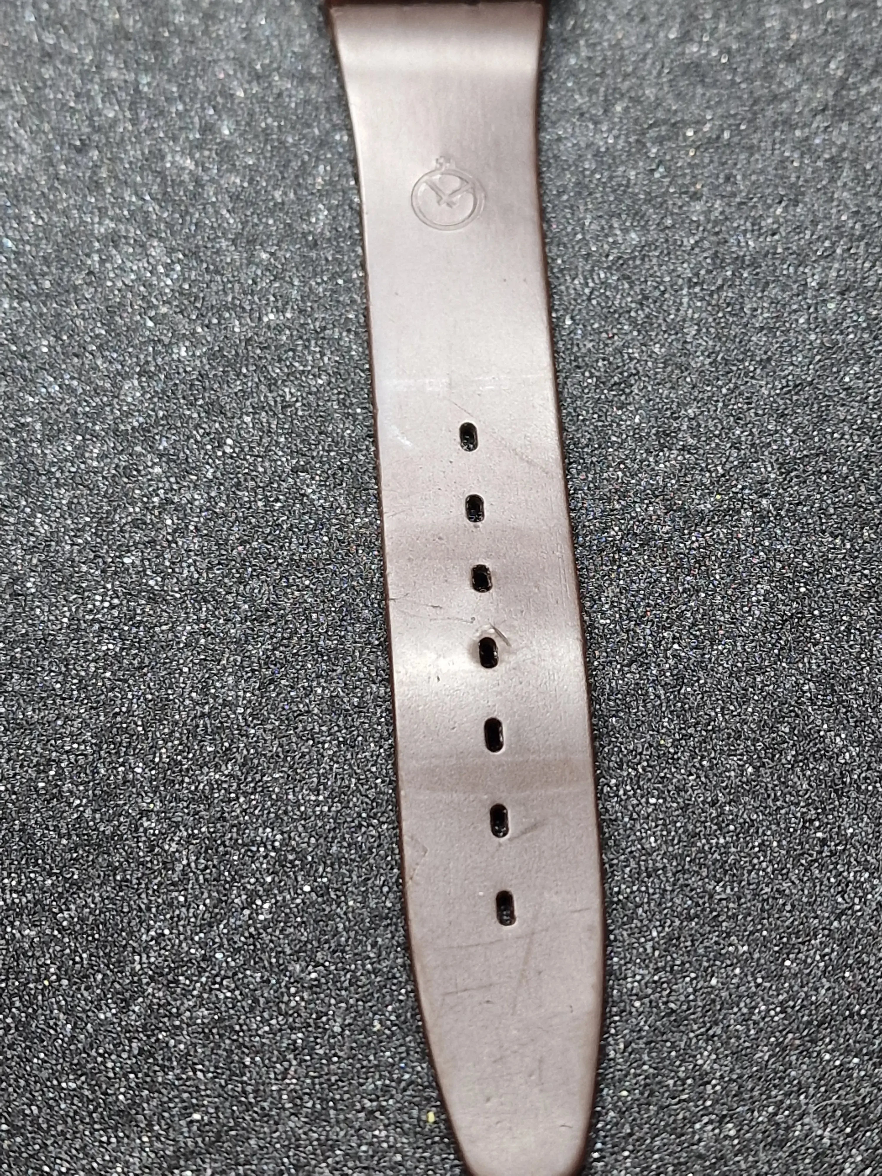 Rare 1983 Swatch GC700 – Early Vintage Model with Specialist trade (FHL) Logo (34mm) - 7