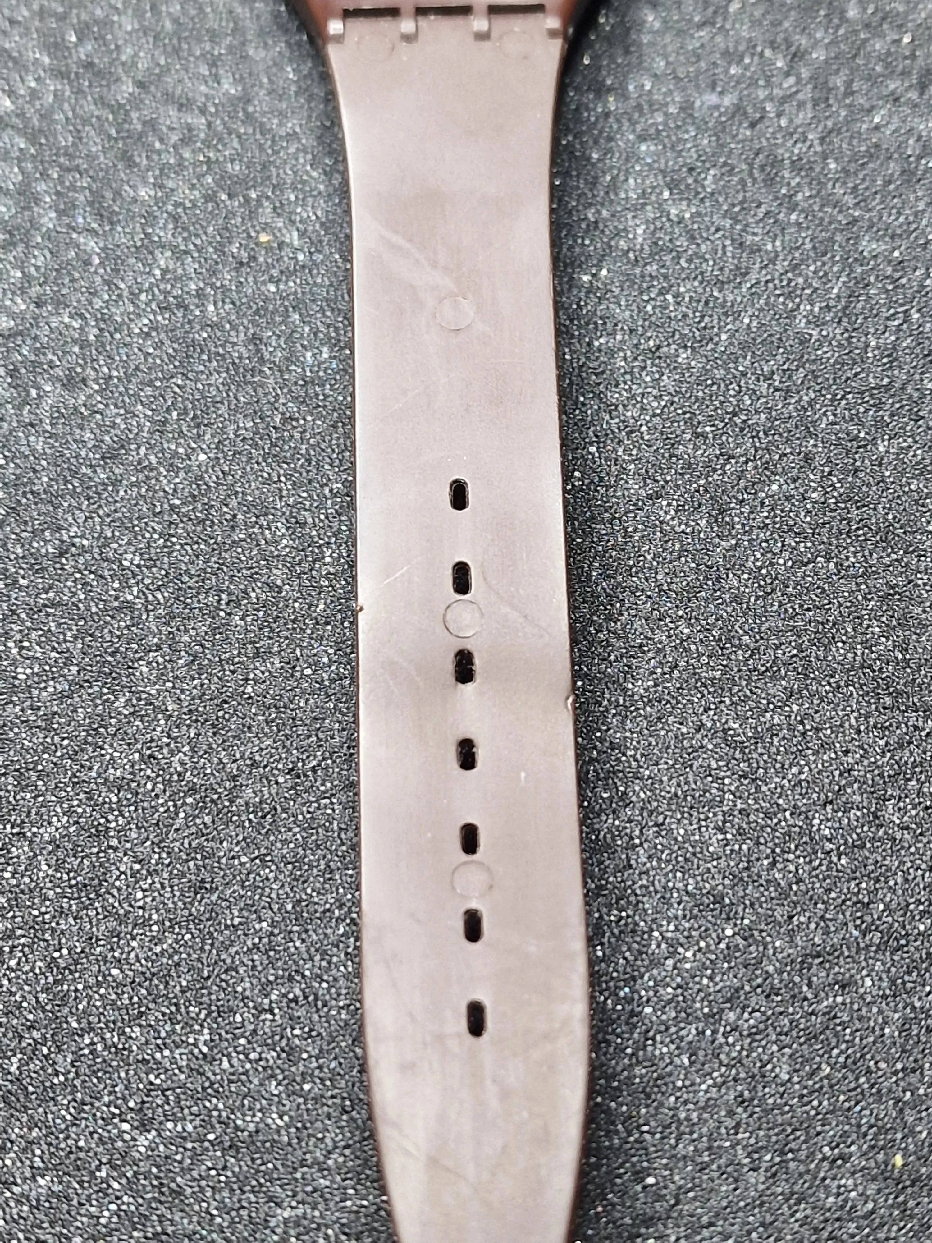 Rare 1983 Swatch GC700 – Early Vintage Model with Specialist trade (FHL) Logo (34mm) - 9