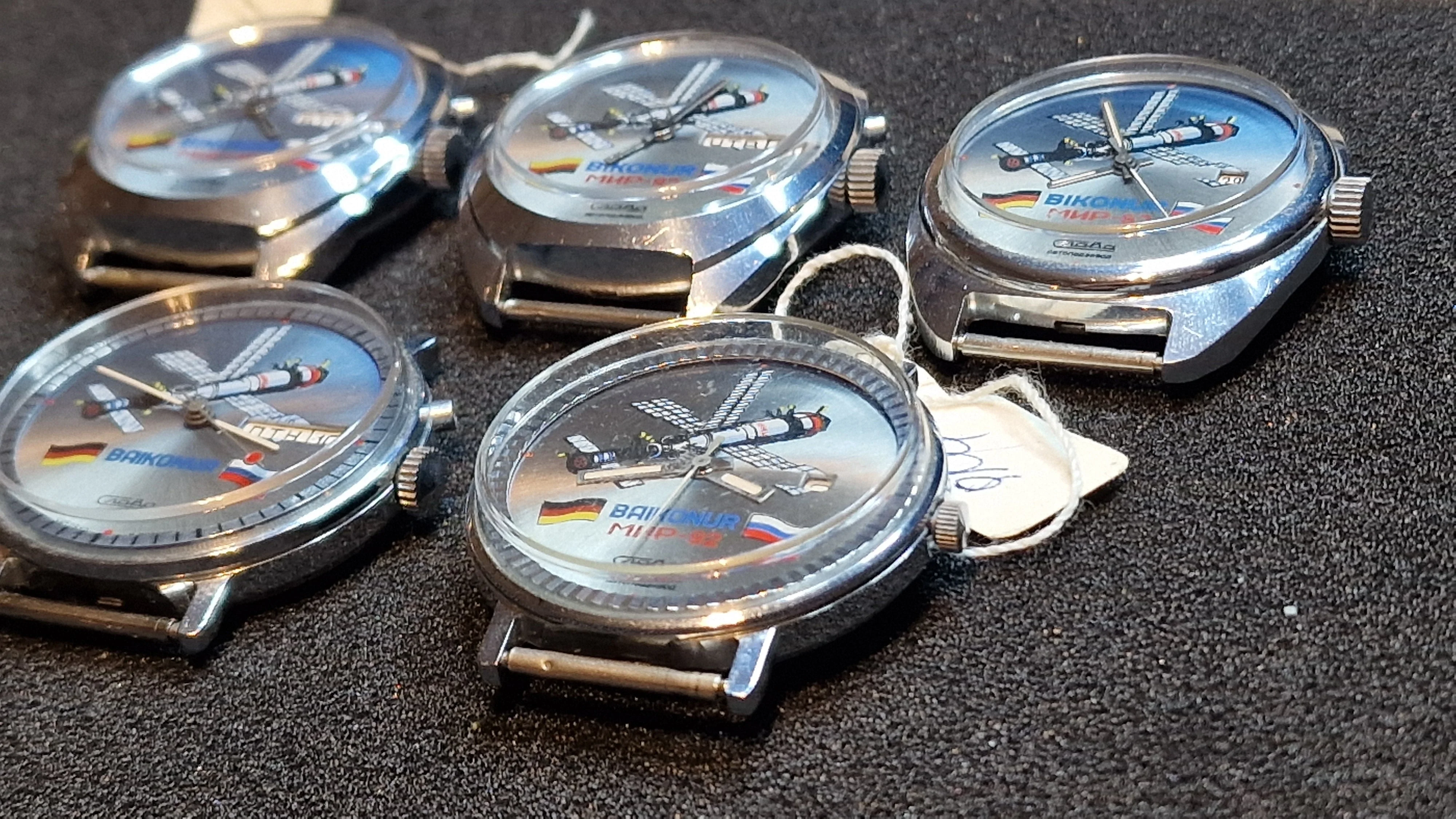 of 5 – Slava “BAIKONUR MIR-92” Automatic Watches – Limited Space Edition – 1992 - 7