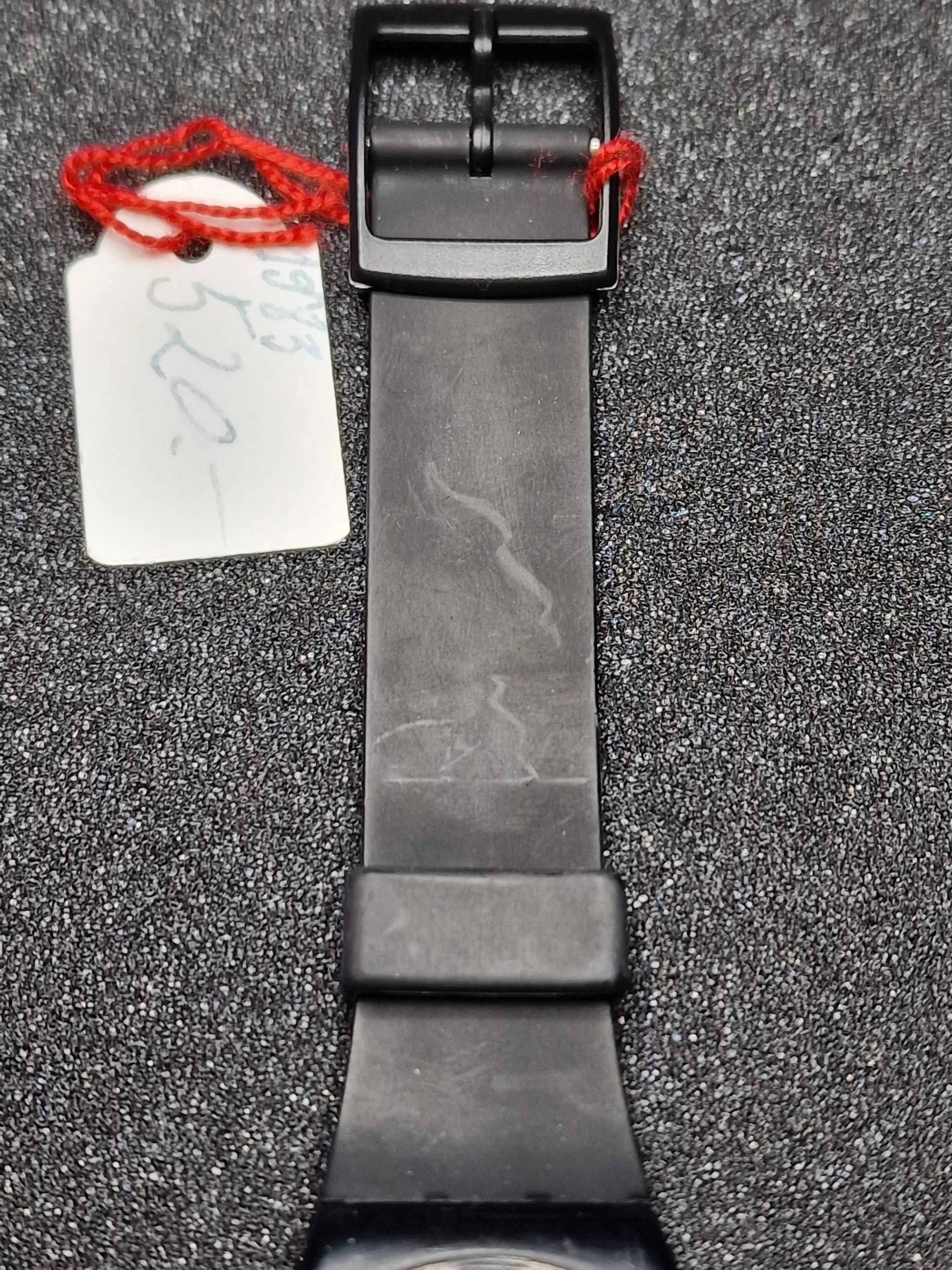 Rare Vintage Swatch GB701 (1983) – No Serial Number 7