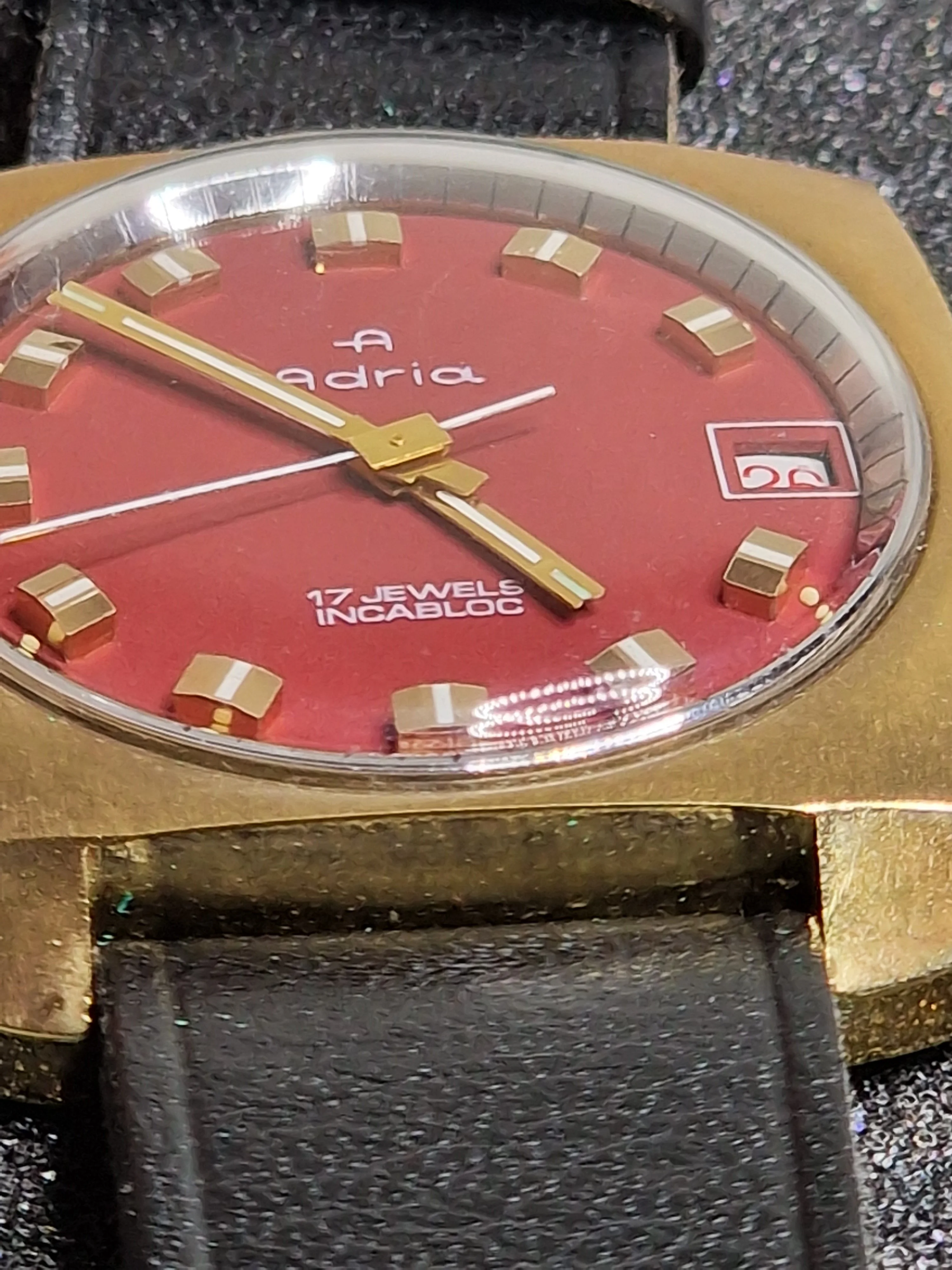 Rare Vintage Watch "ADRIA" – Swiss Made, Hand-Wound, 1960s, Unworn Old Stock 2