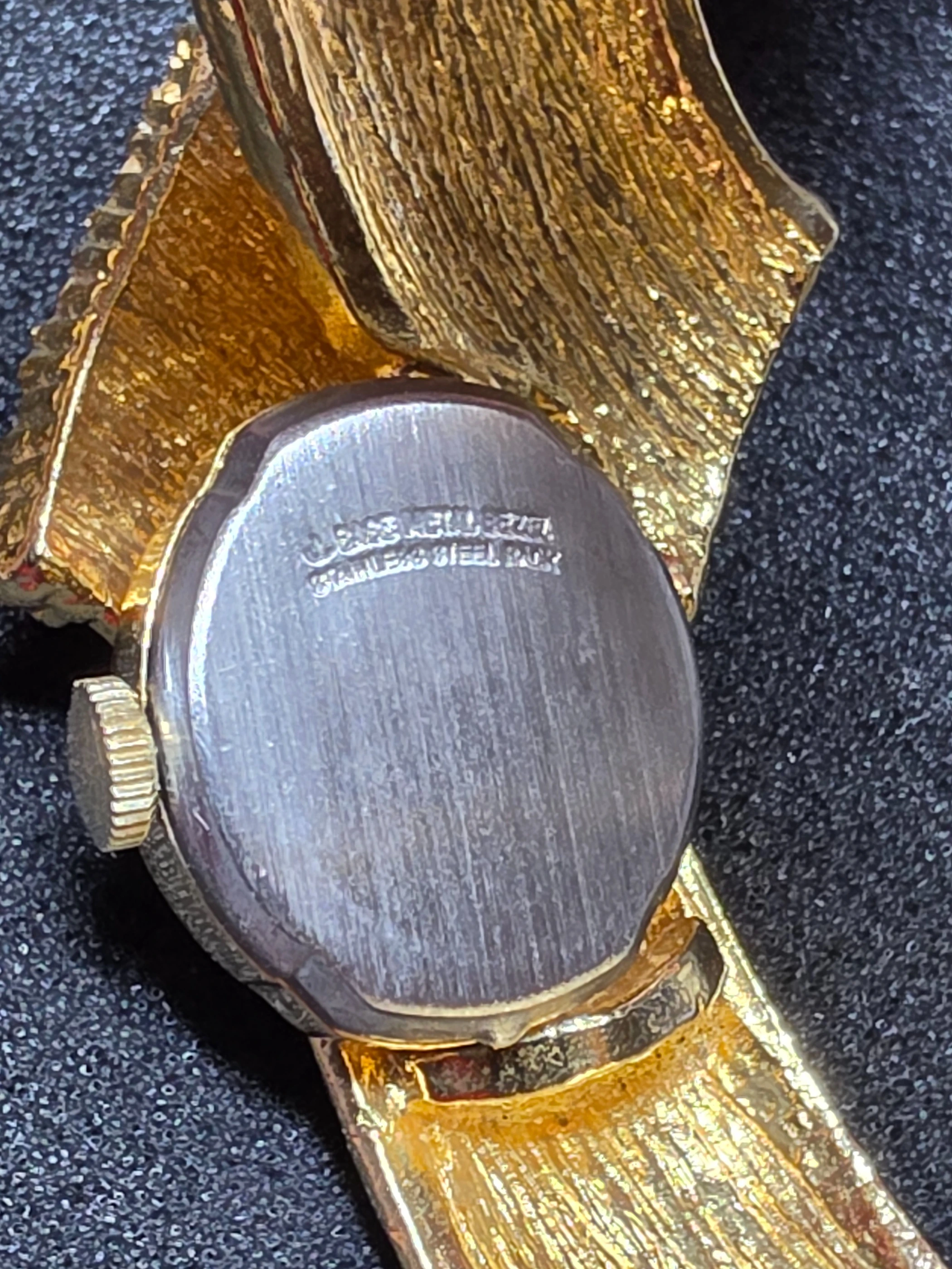 Ravisa Wristwatches – Very Good 4