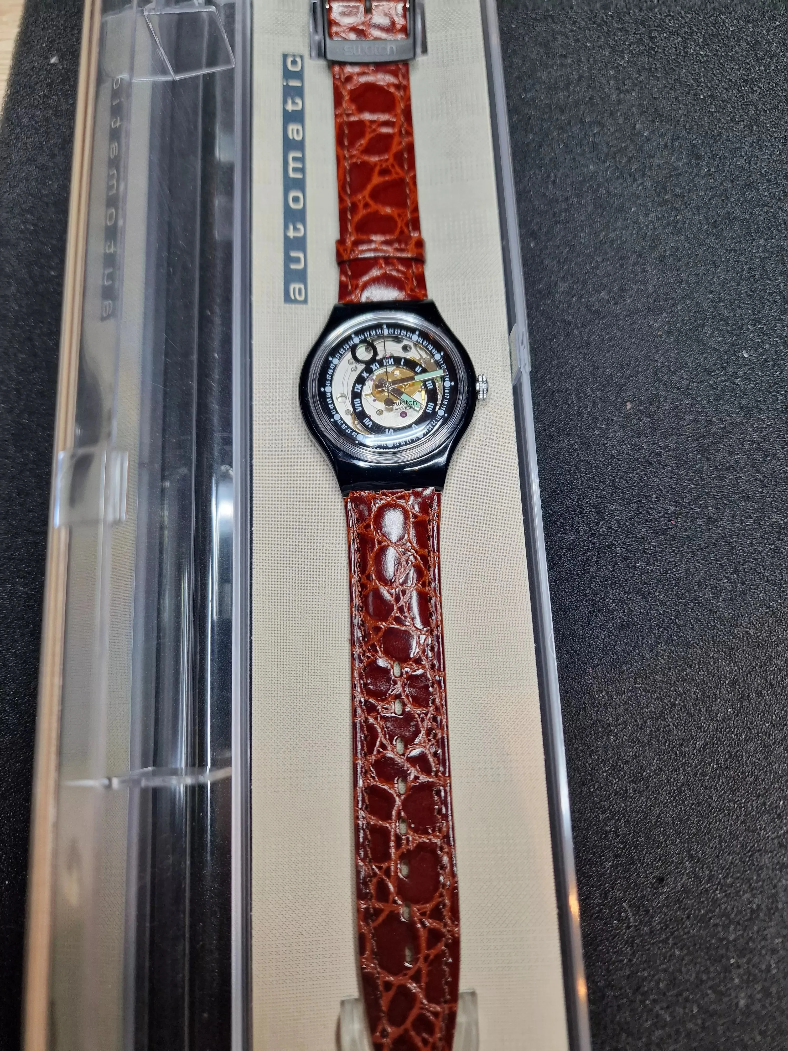 Swatch Automatic SAB102 "Black Circles" (1993) – Vintage Skeleton 3