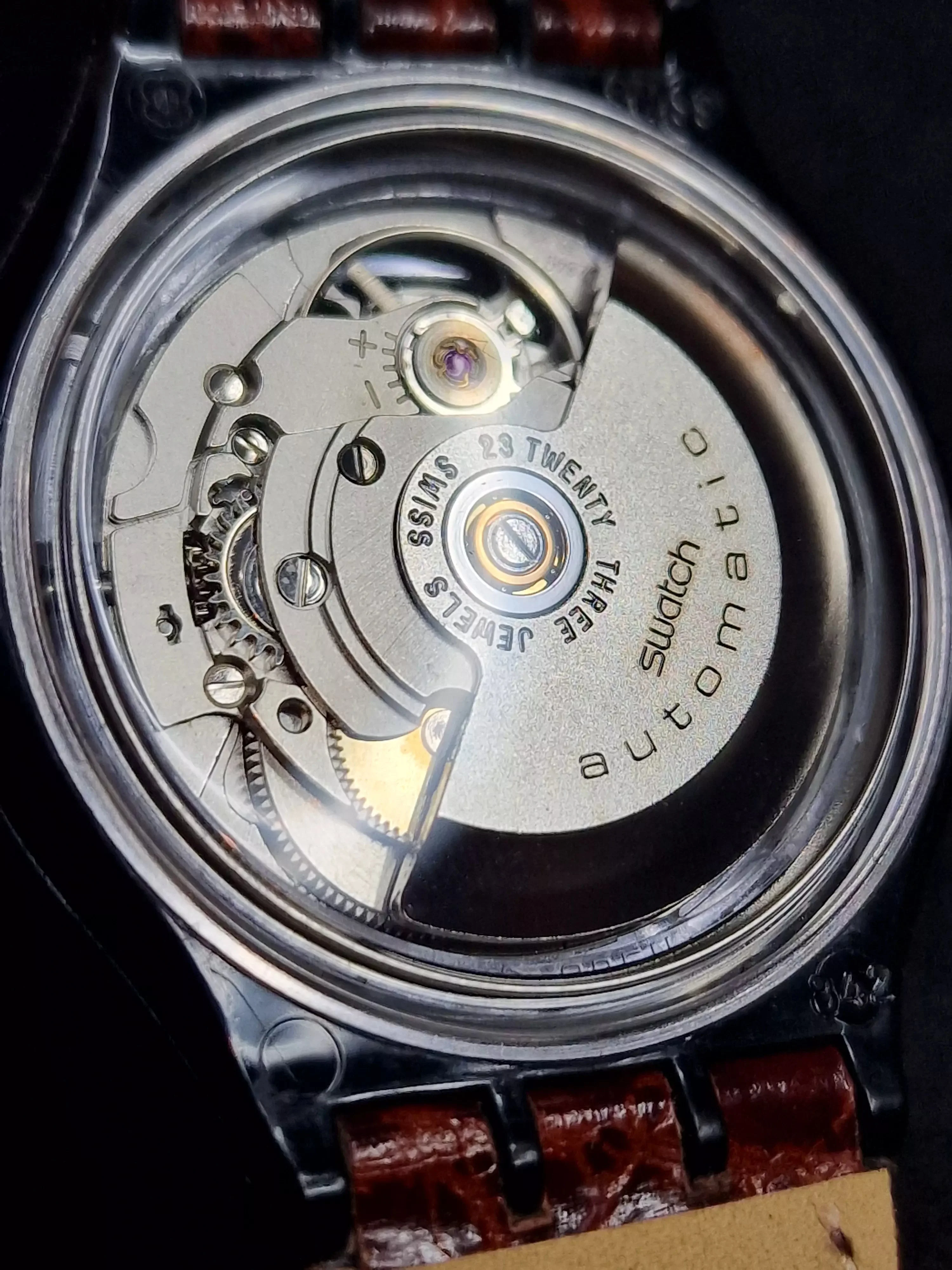 Swatch Automatic SAB102 "Black Circles" (1993) – Vintage Skeleton 8