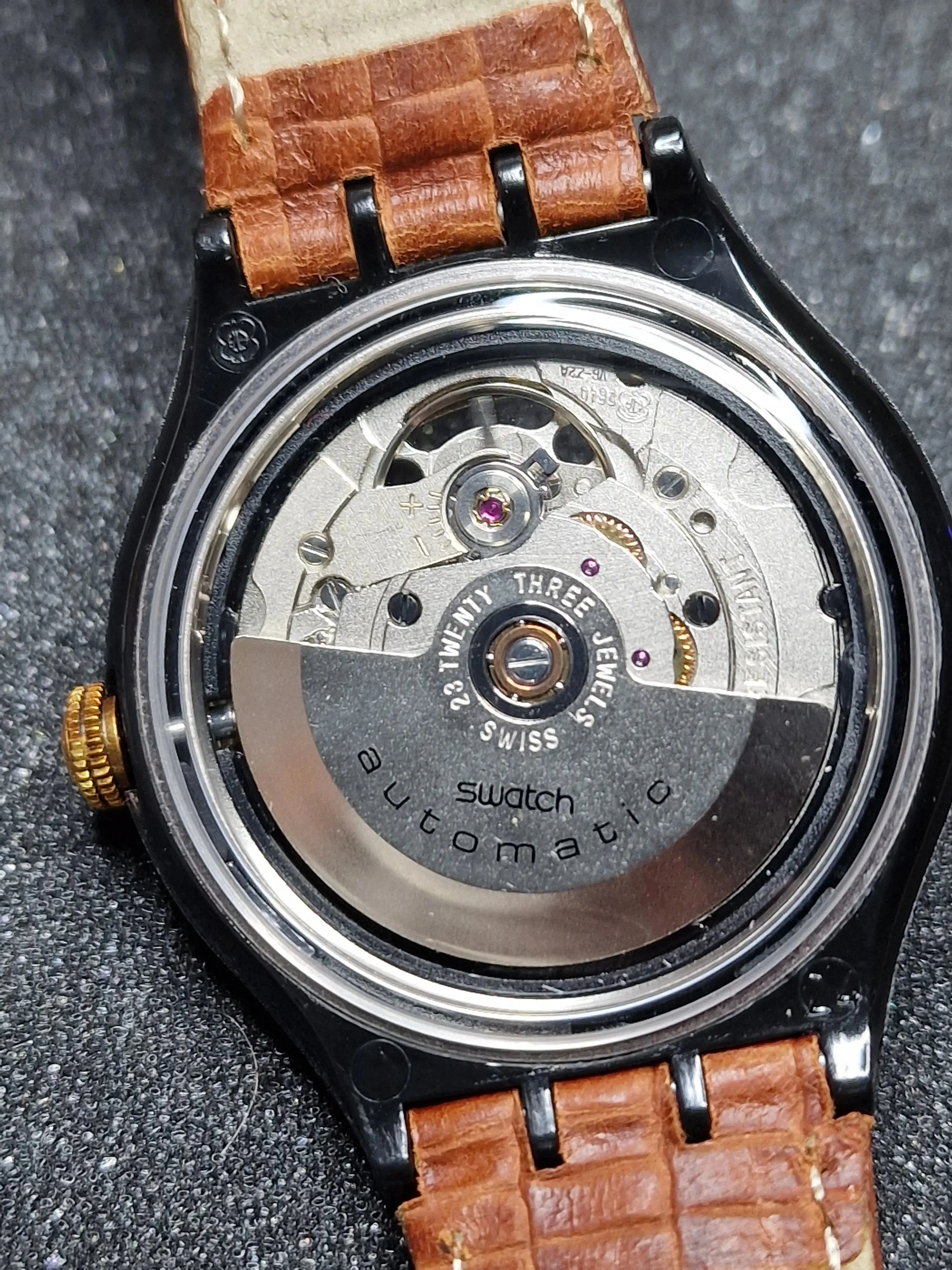 Swatch Automatic SAB101 “5th Avenue” (1992) 7