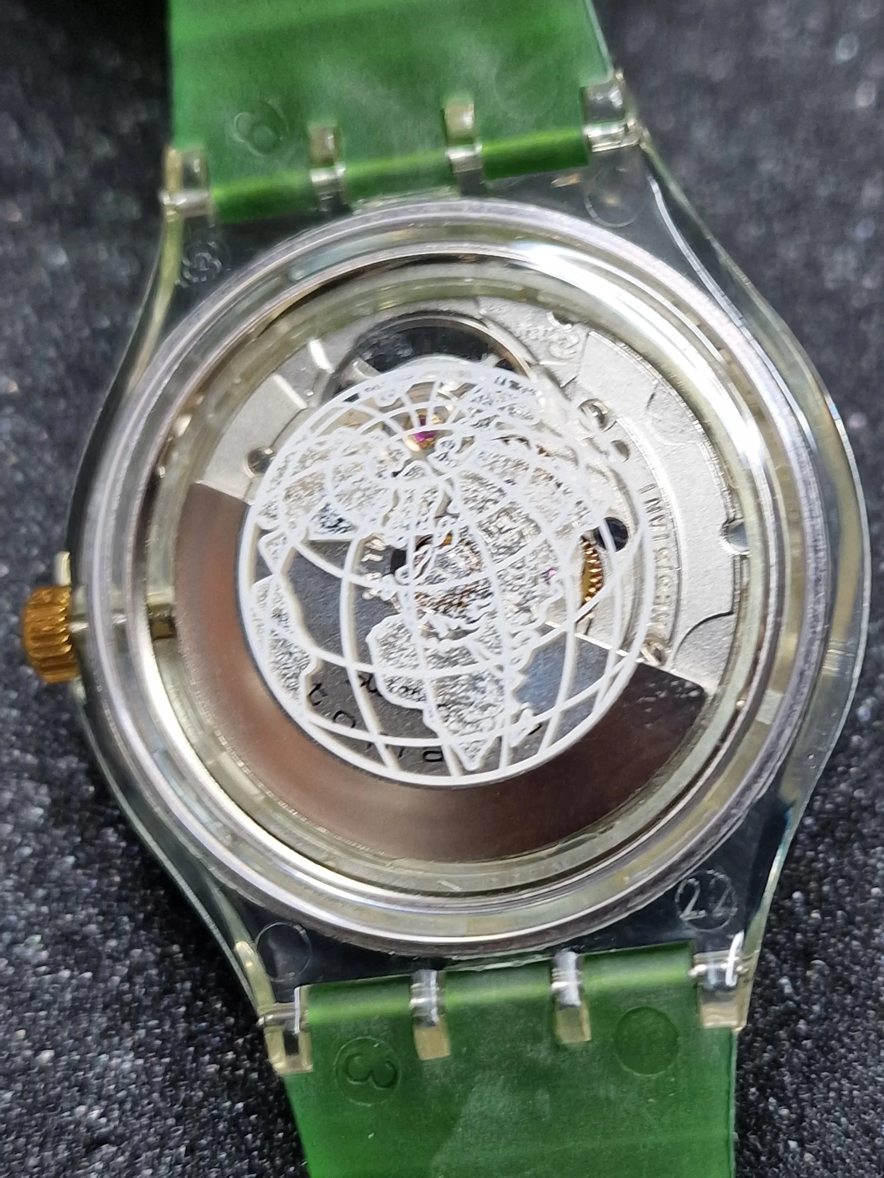 Swatch Automatic SAK102 "Time to Move" – Earth Summit 1992 8