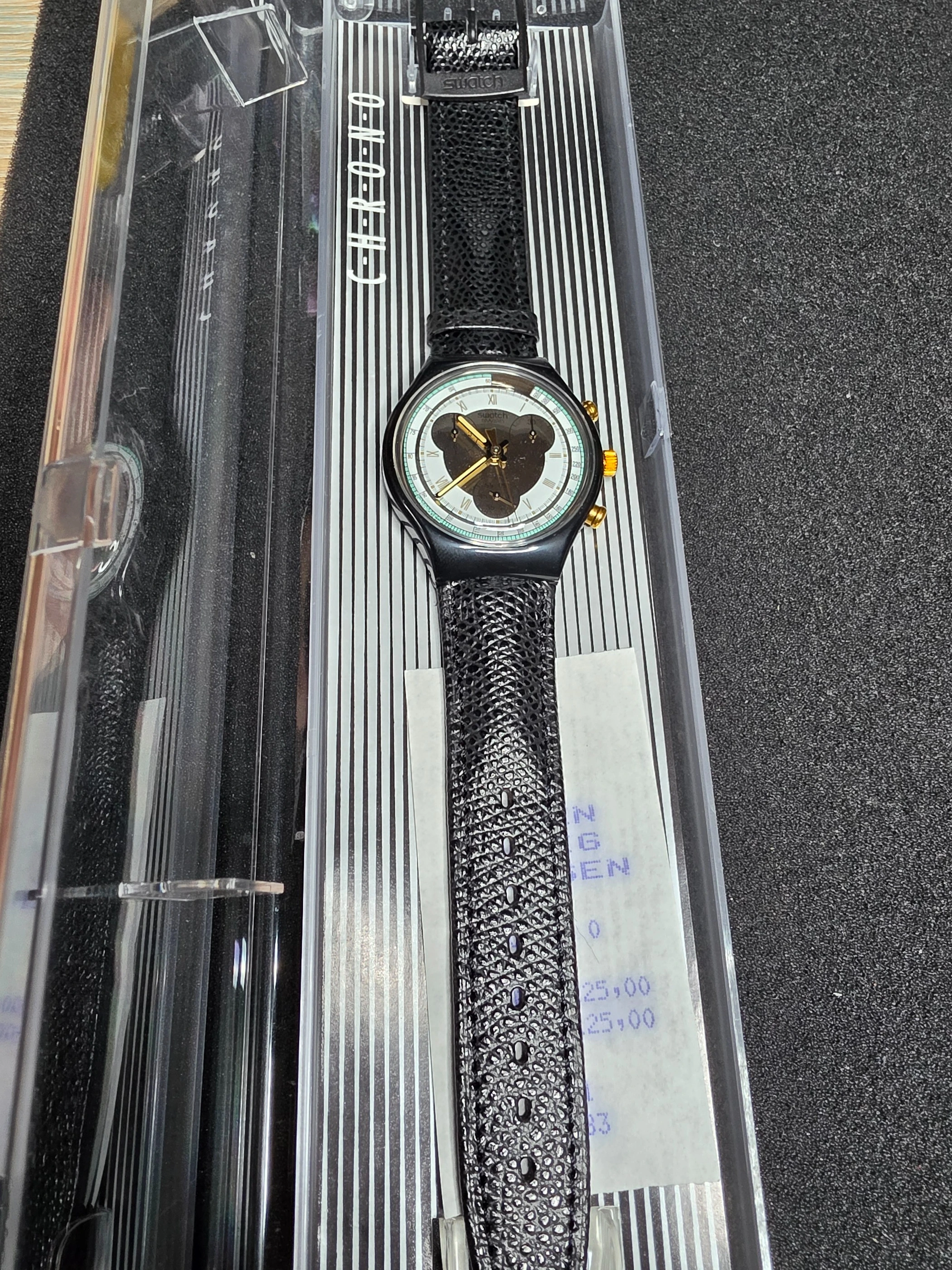 Swatch Chrono Colossal SCB109 – 1992 – NOS – Black Dial – view 2