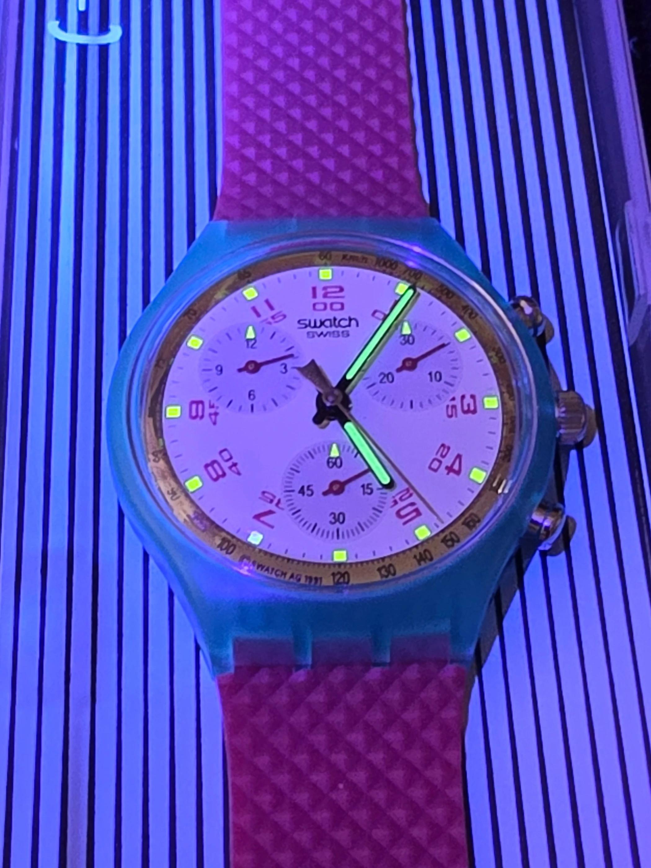 Swatch Chrono JFK SCN103 – 1992 – NOS – Red Strap – view 2