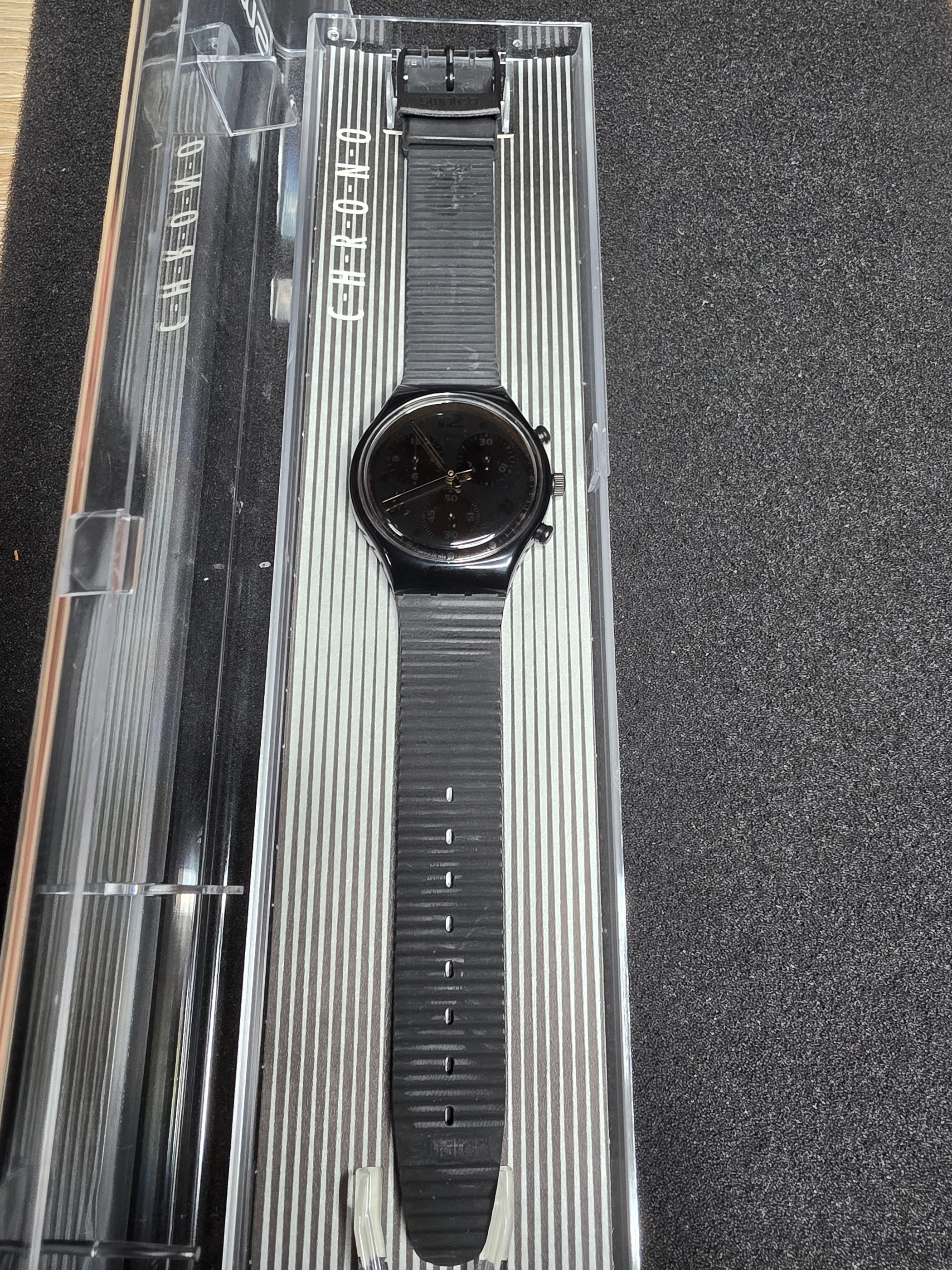 Swatch Chrono Moon Shadow SCB110 – 1993 – NOS – Black Dial – view 2