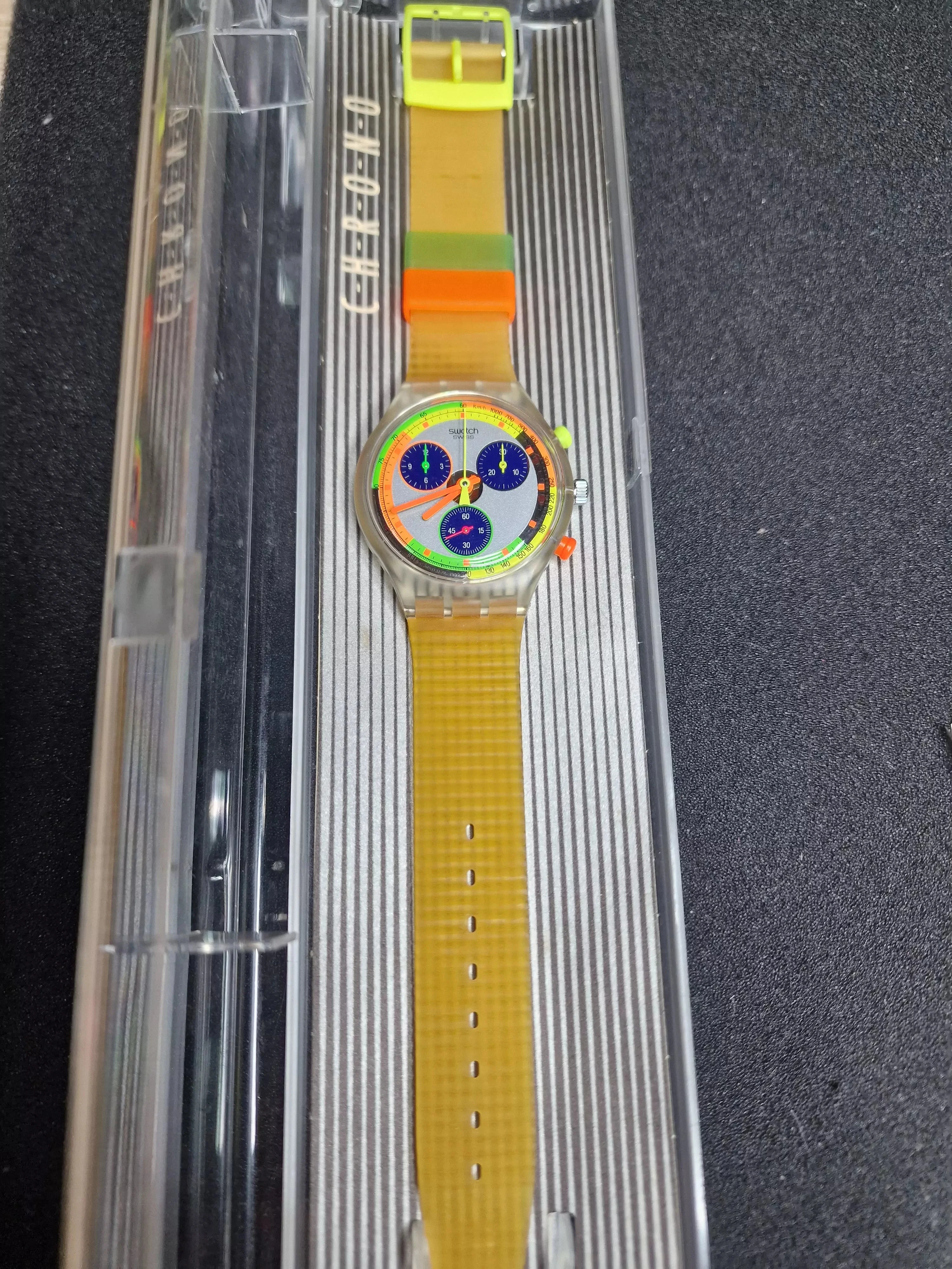 Swatch Chrono SCK104 "Jelly Stag" (1992) – Rare Neon Chronograph 3