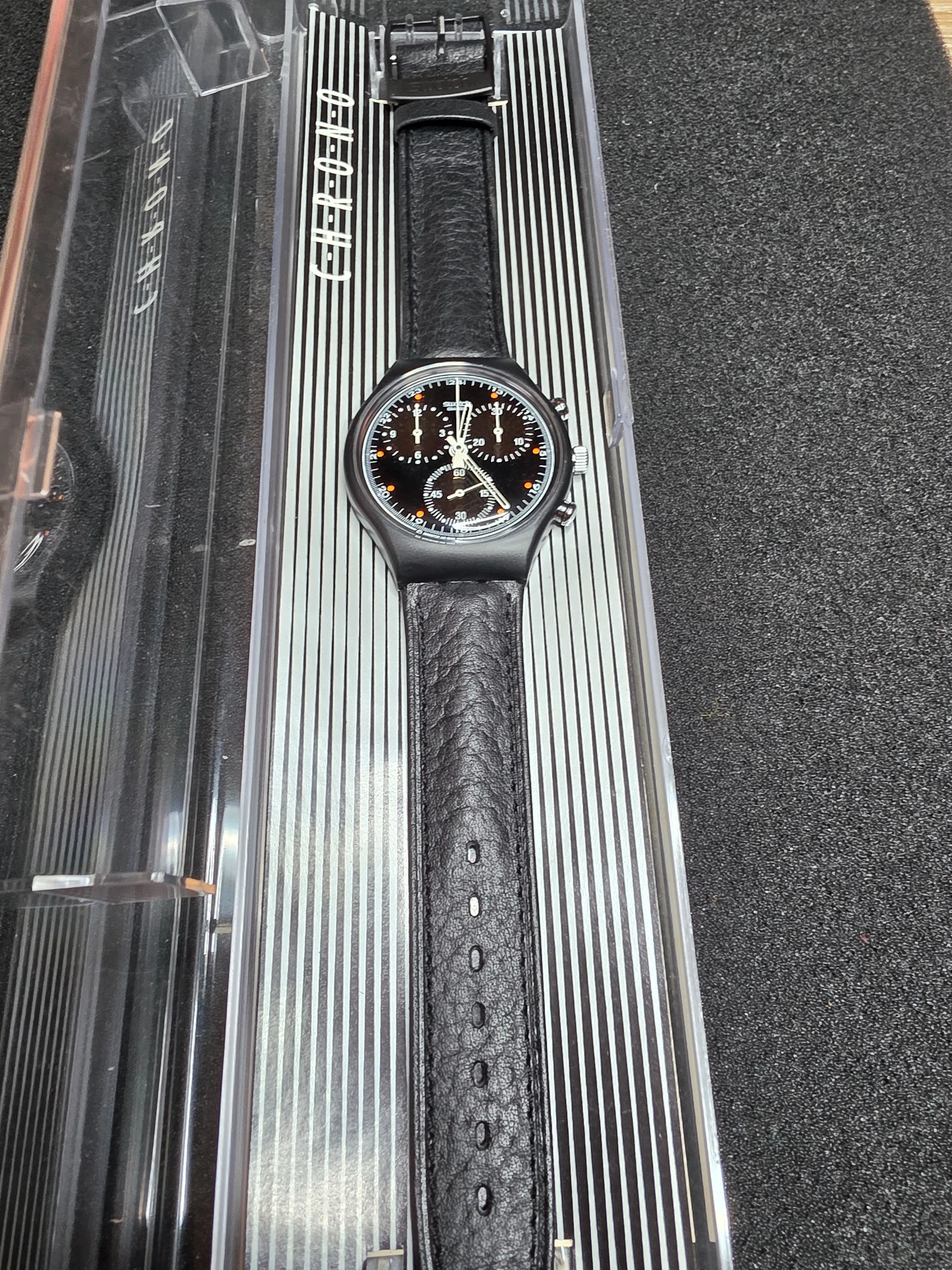 Swatch Chrono Wall Street SCB106 – 1991 – NOS – Black Dial – view 3