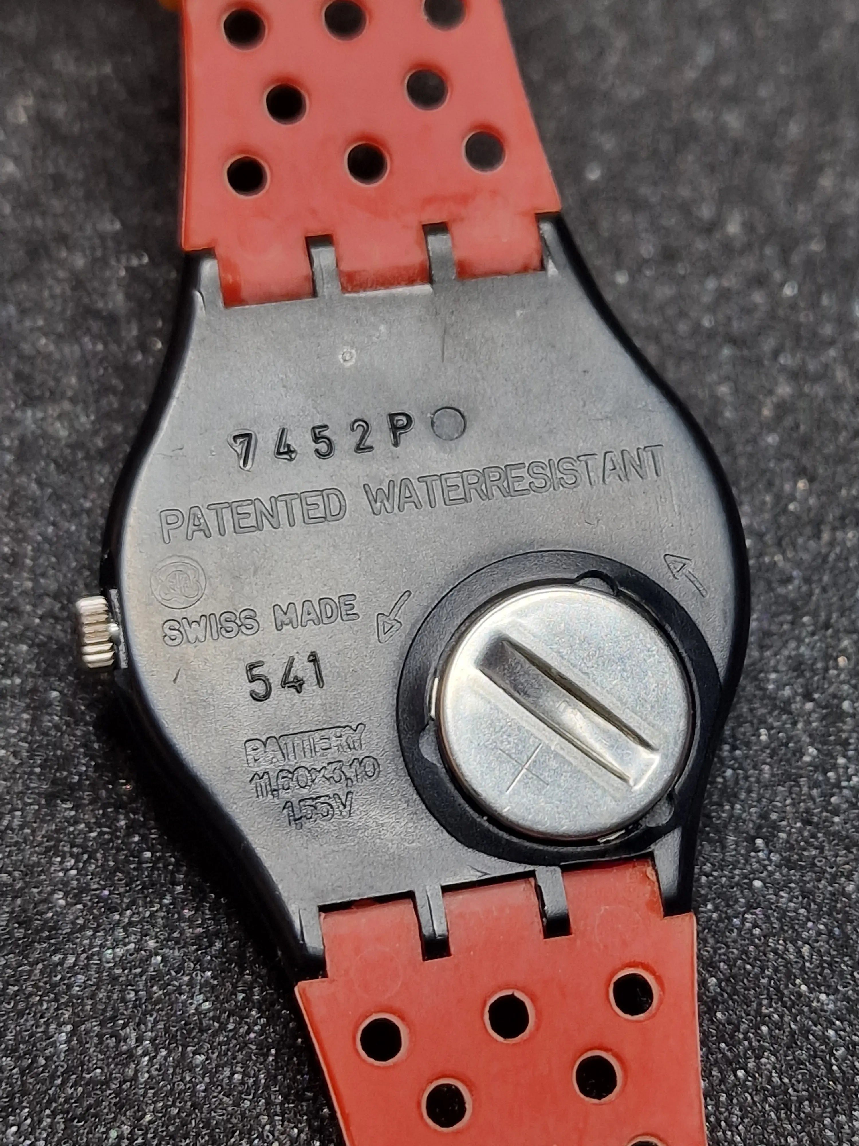 Swatch GB408 “Needles” (1987) – Bauhaus Geometric Classic 7
