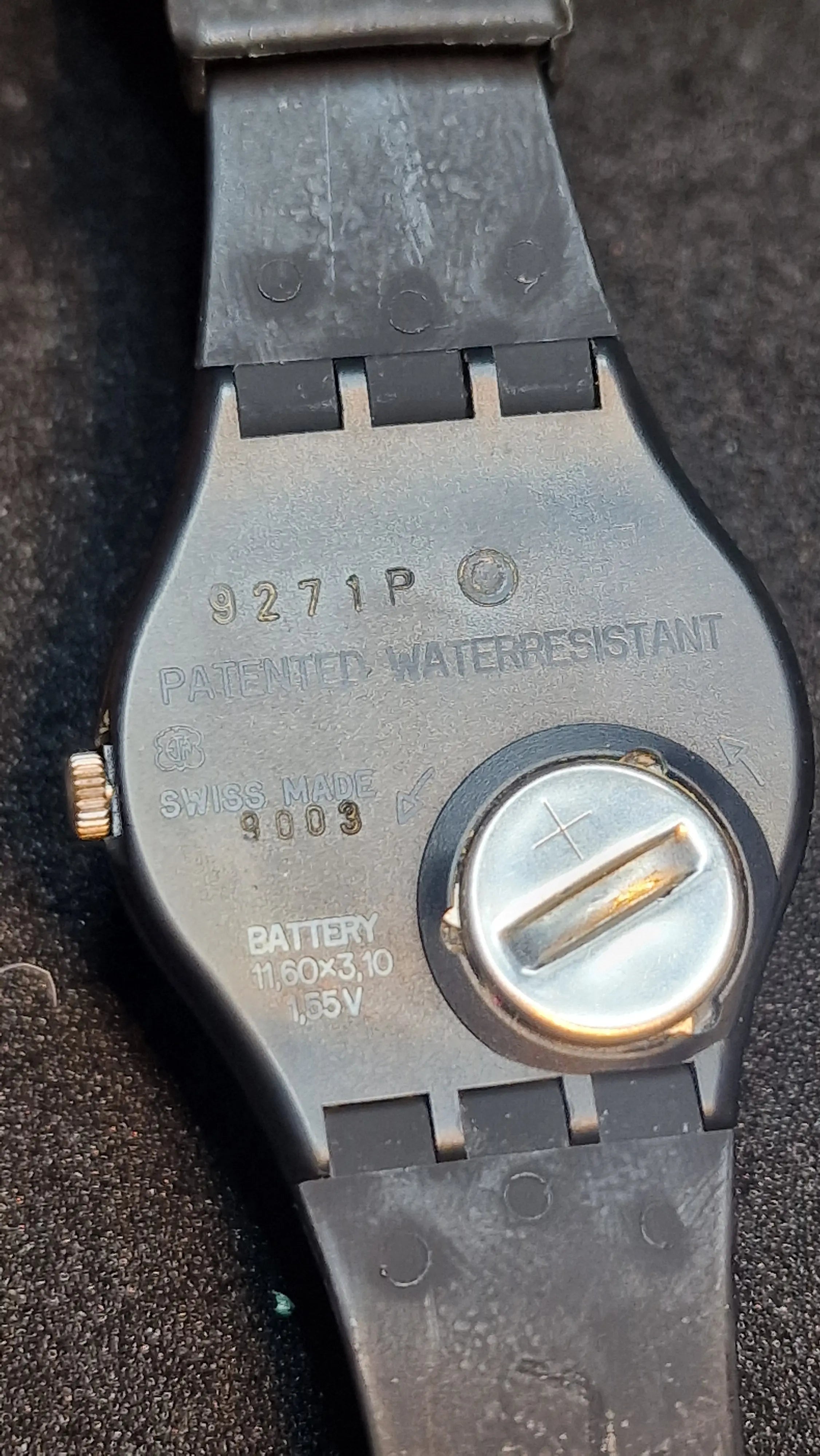Swatch GB411 – Grey Line (1989) 8