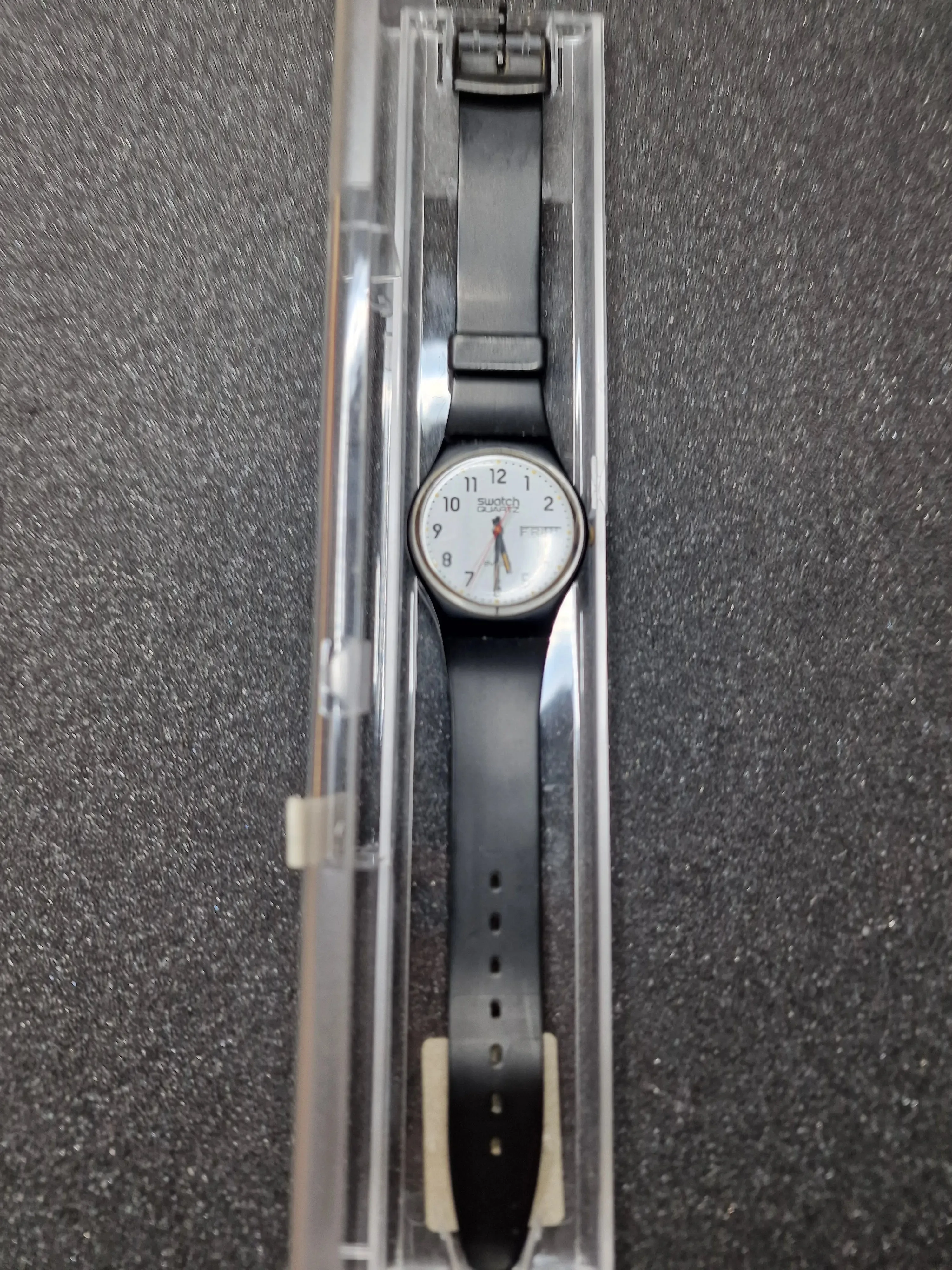Swatch GB703 Quartz – Vintage 1983 Collectible 2