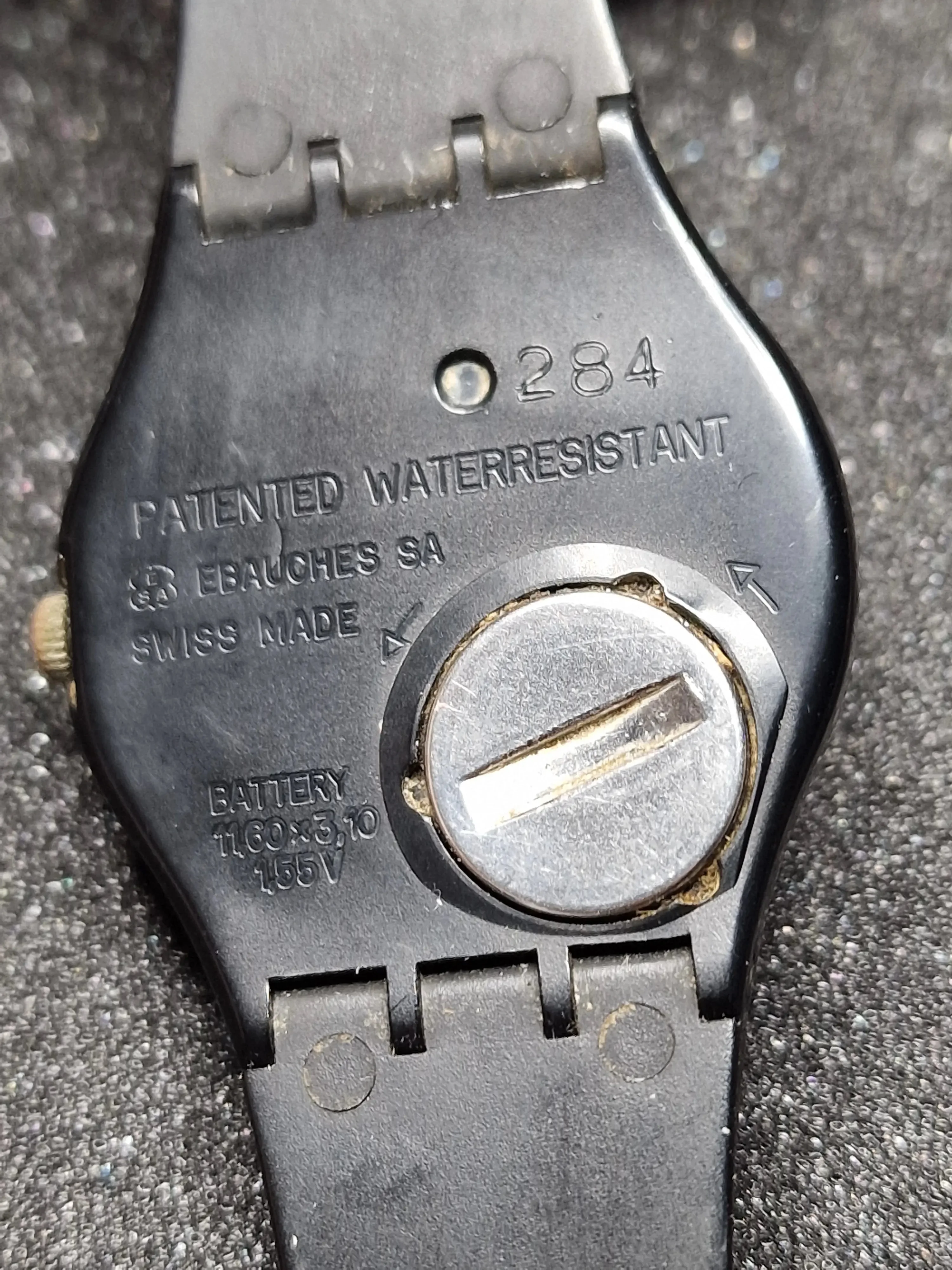 Swatch GB703 Quartz – Vintage 1983 Collectible 6