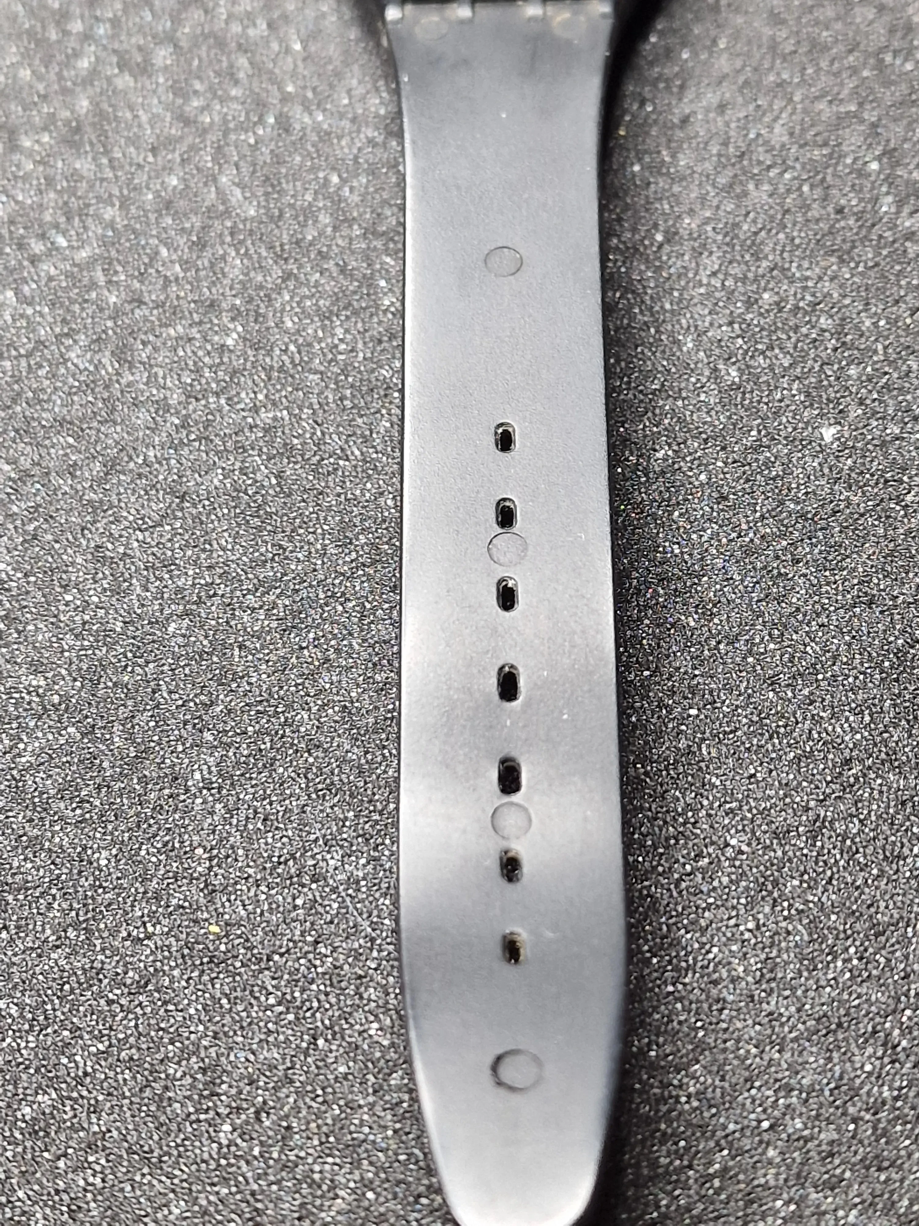 Swatch GB703 Quartz – Vintage 1983 Collectible 9