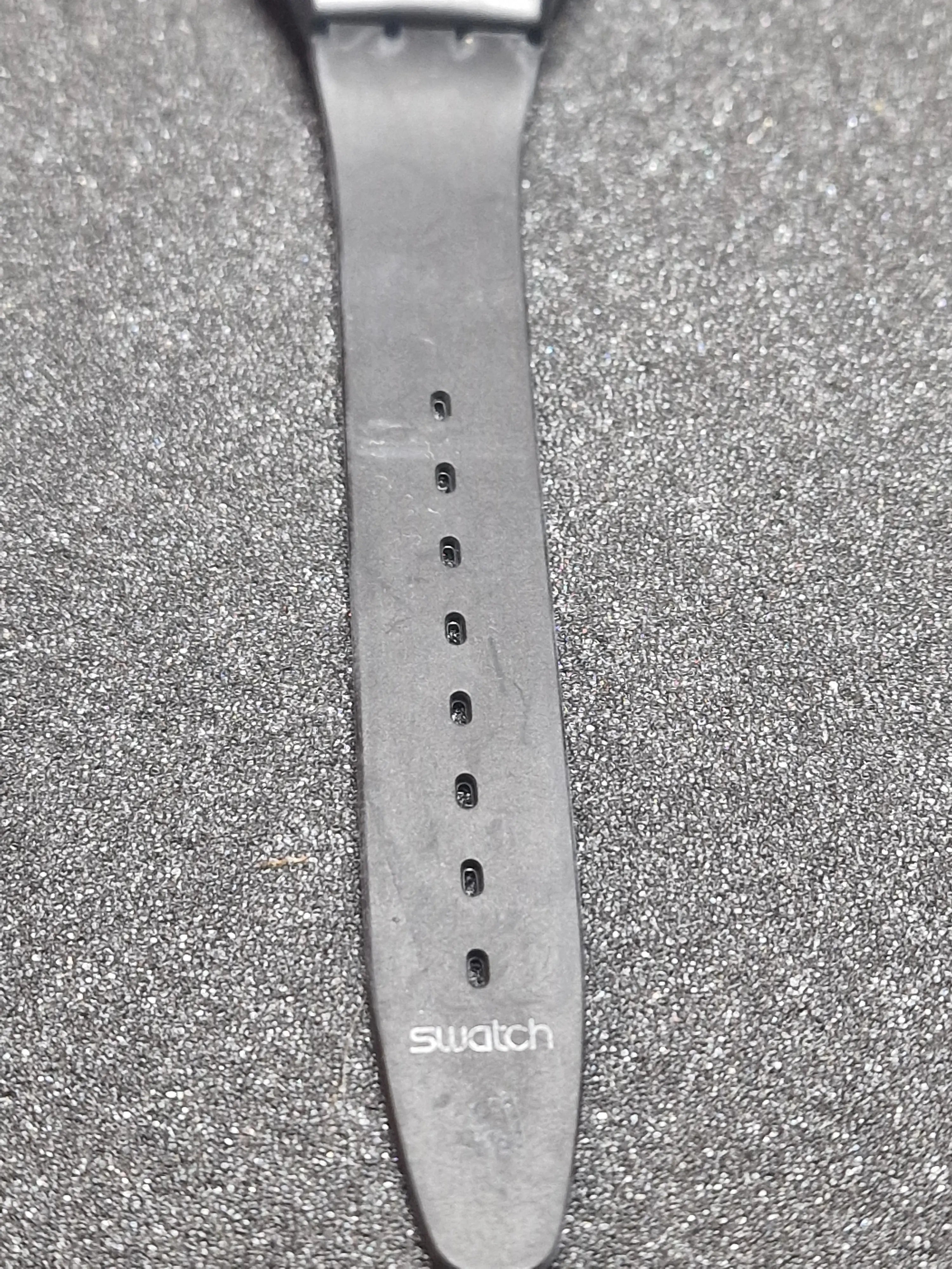 Swatch GB709 “Classic Two” (1987) – Timeless Minimalism 7