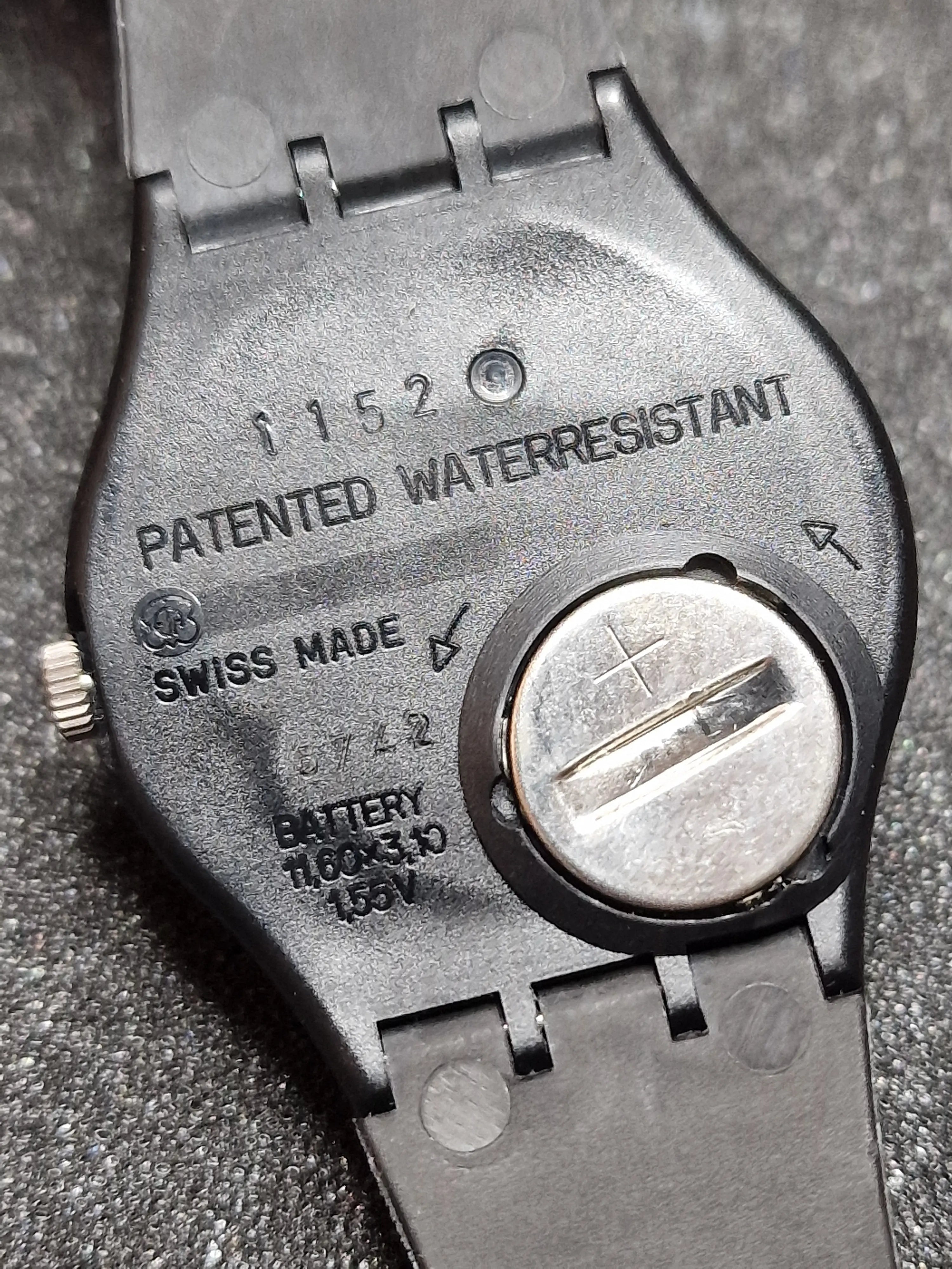 Swatch GB715 “Color Windows” (1989) – Geometric Minimalism 7