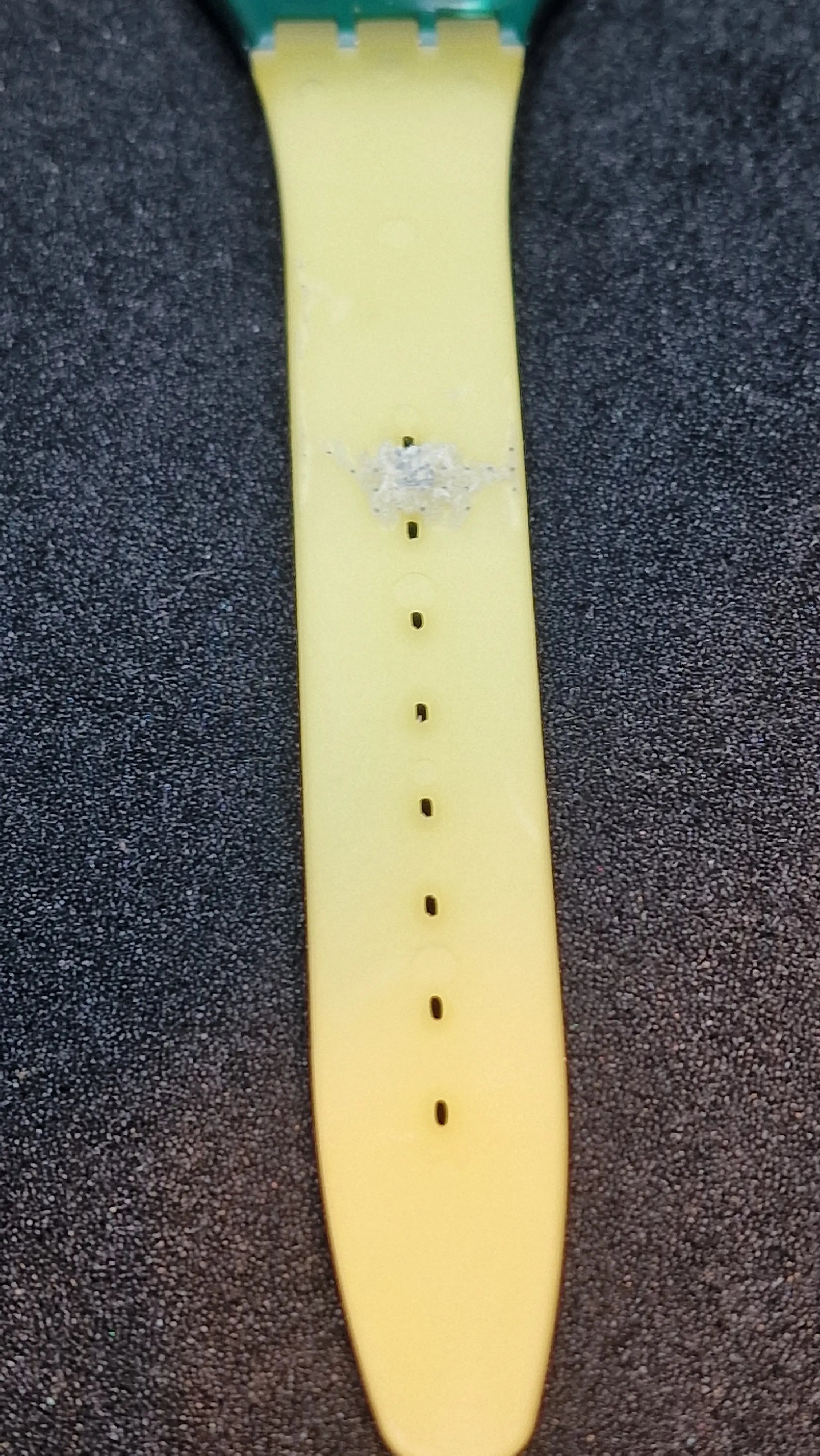 Swatch GG102 – Old Bond (1988) 11