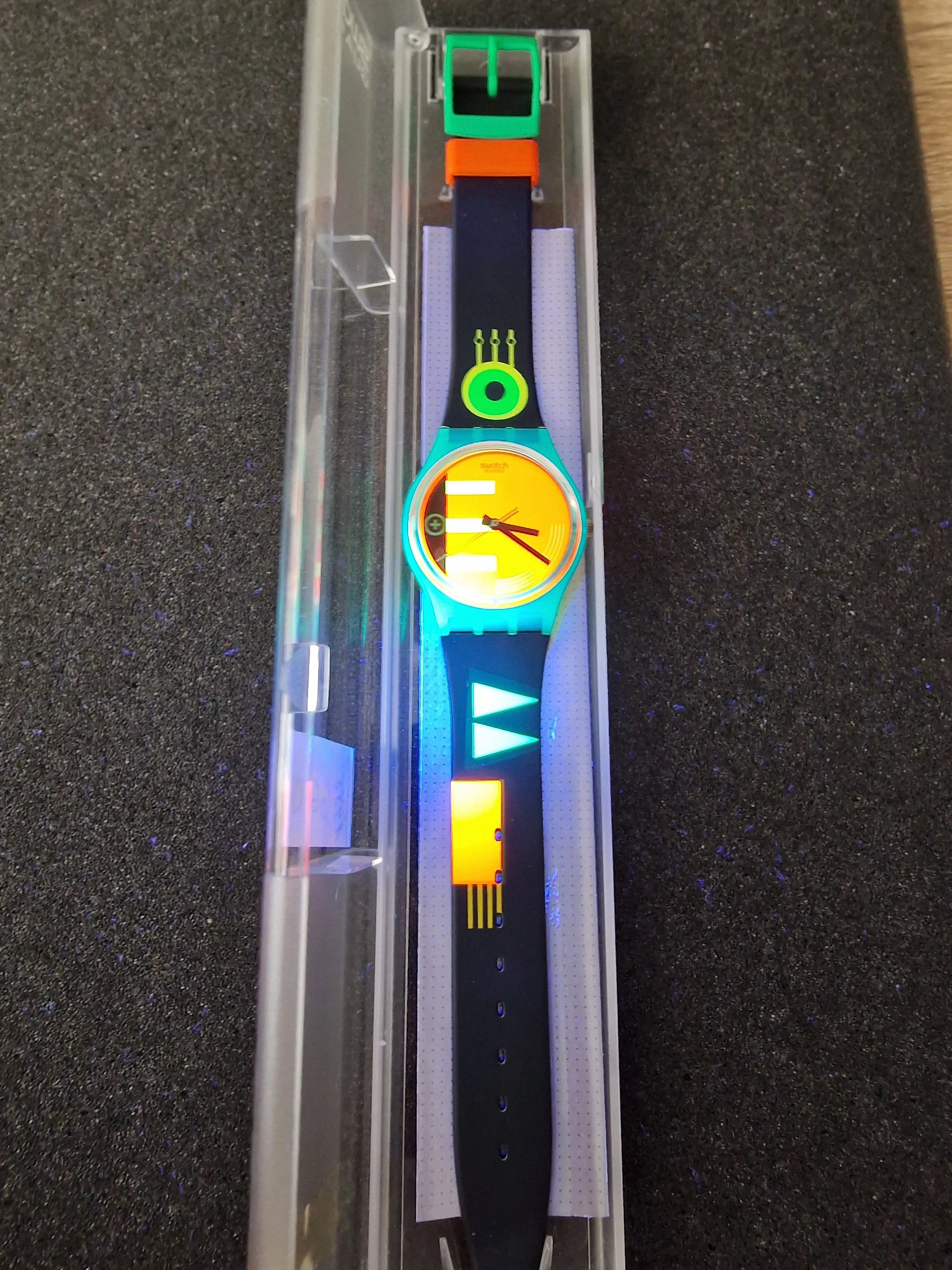 Swatch GG106 “Neo Rider” (1988) – Techno Neon Classic 2