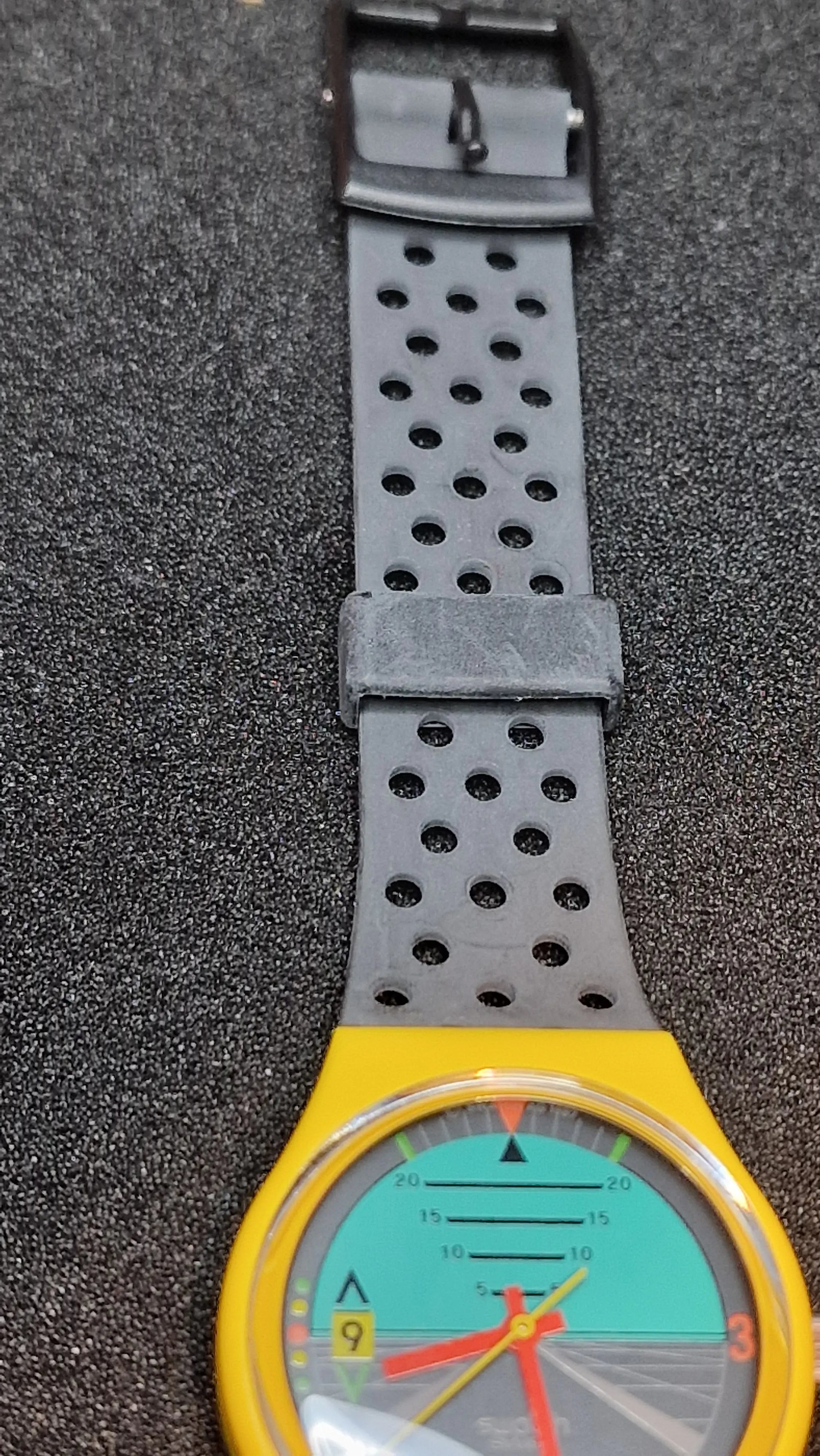 Swatch GJ101 – “Follow Me” (1987) 9