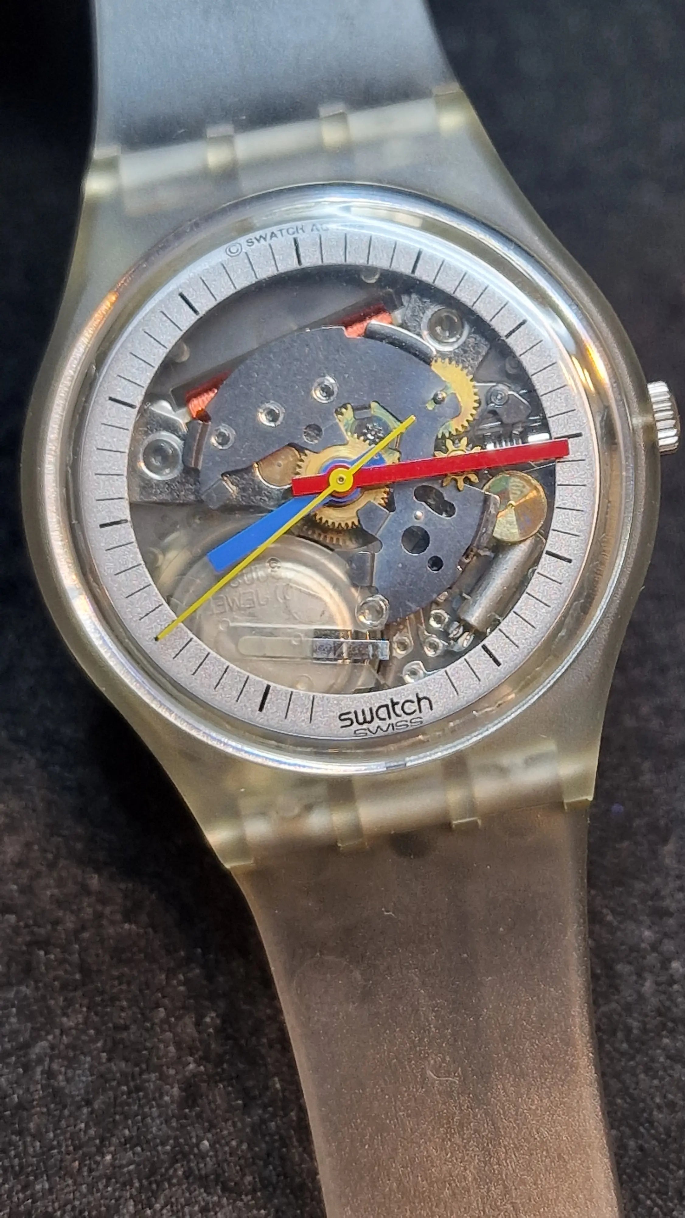 Swatch GK100 – Jelly Fish (1985) – Vintage Transparent Classic 4