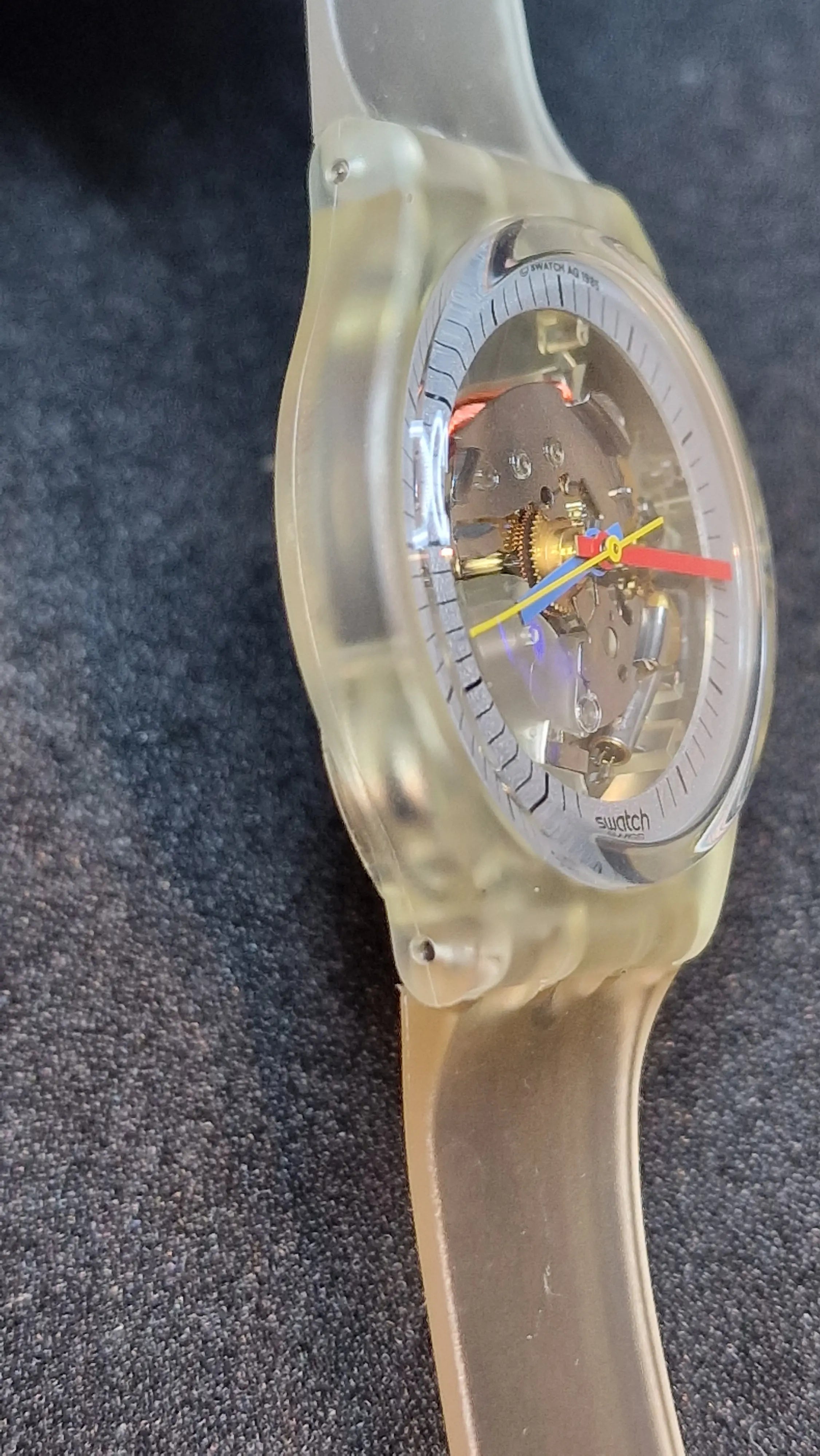 Swatch GK100 – Jelly Fish (1985) – Vintage Transparent Classic 5