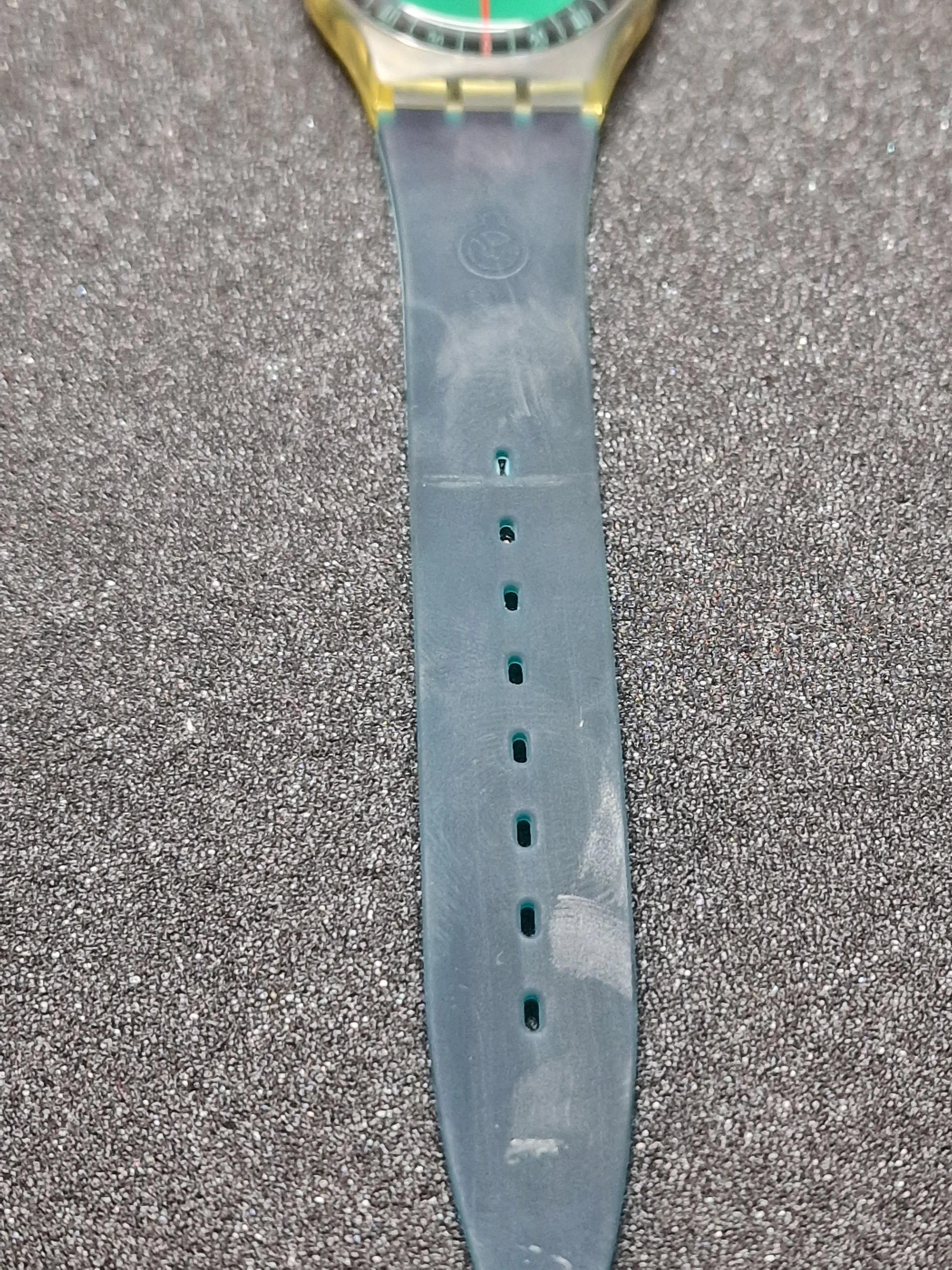 Swatch GK102 “Nautilus” (1986) – Iconic Compass Design 8