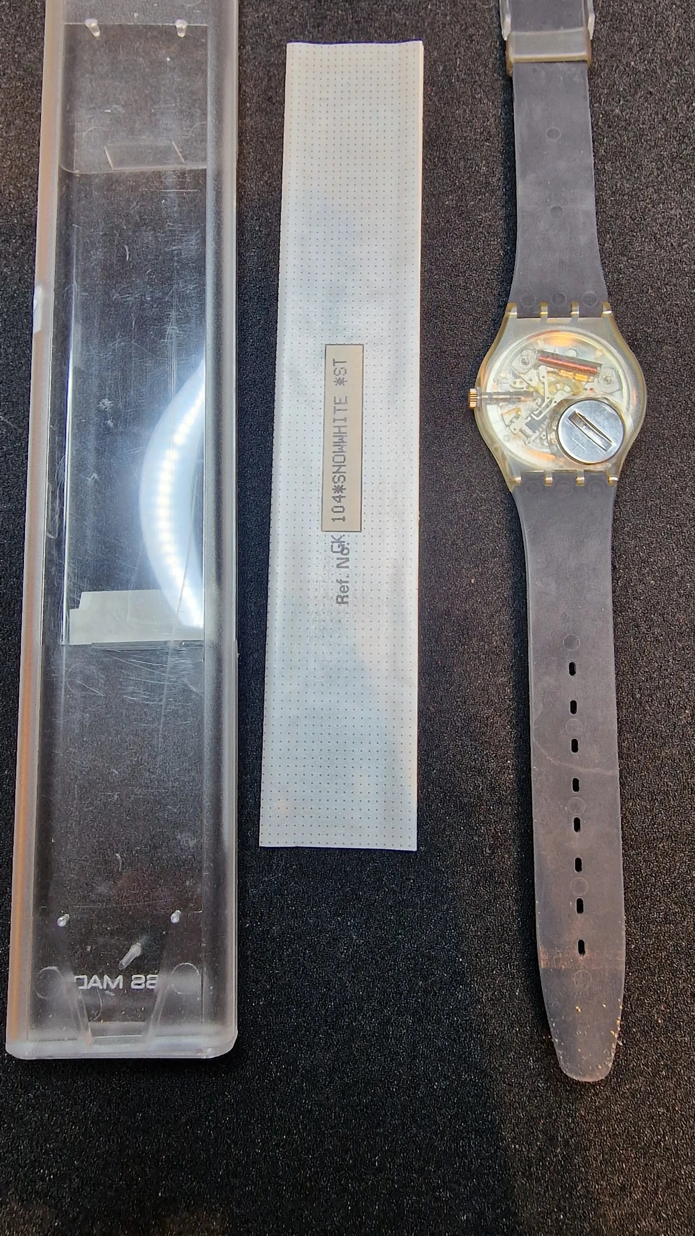 Swatch GK104 – “Snowwhite” (1987) 3